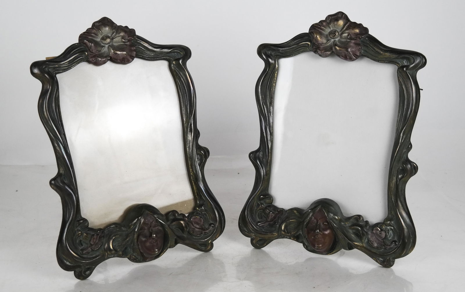 Pair of Art Nouveau-Style Bronze Easel Frames (1 of 10)