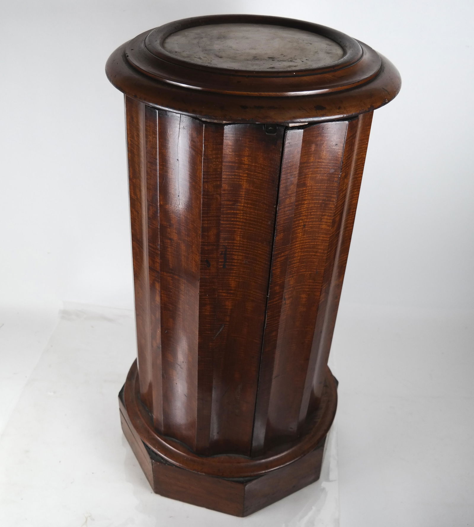 Column-Form Table w/ Marble Inset Top (1 of 6)