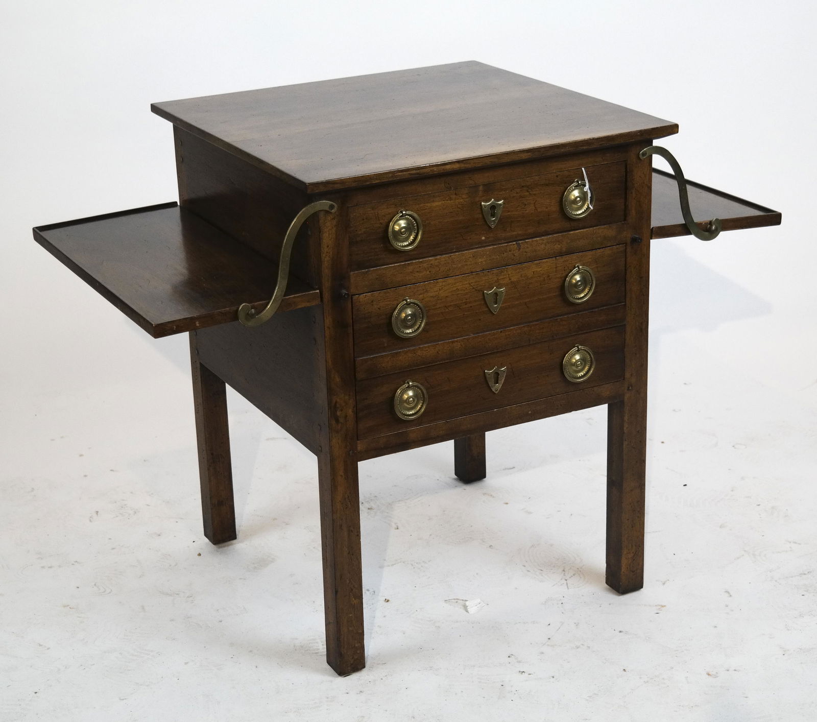 Georgian-Style Drop-Leaf Table (1 of 7)