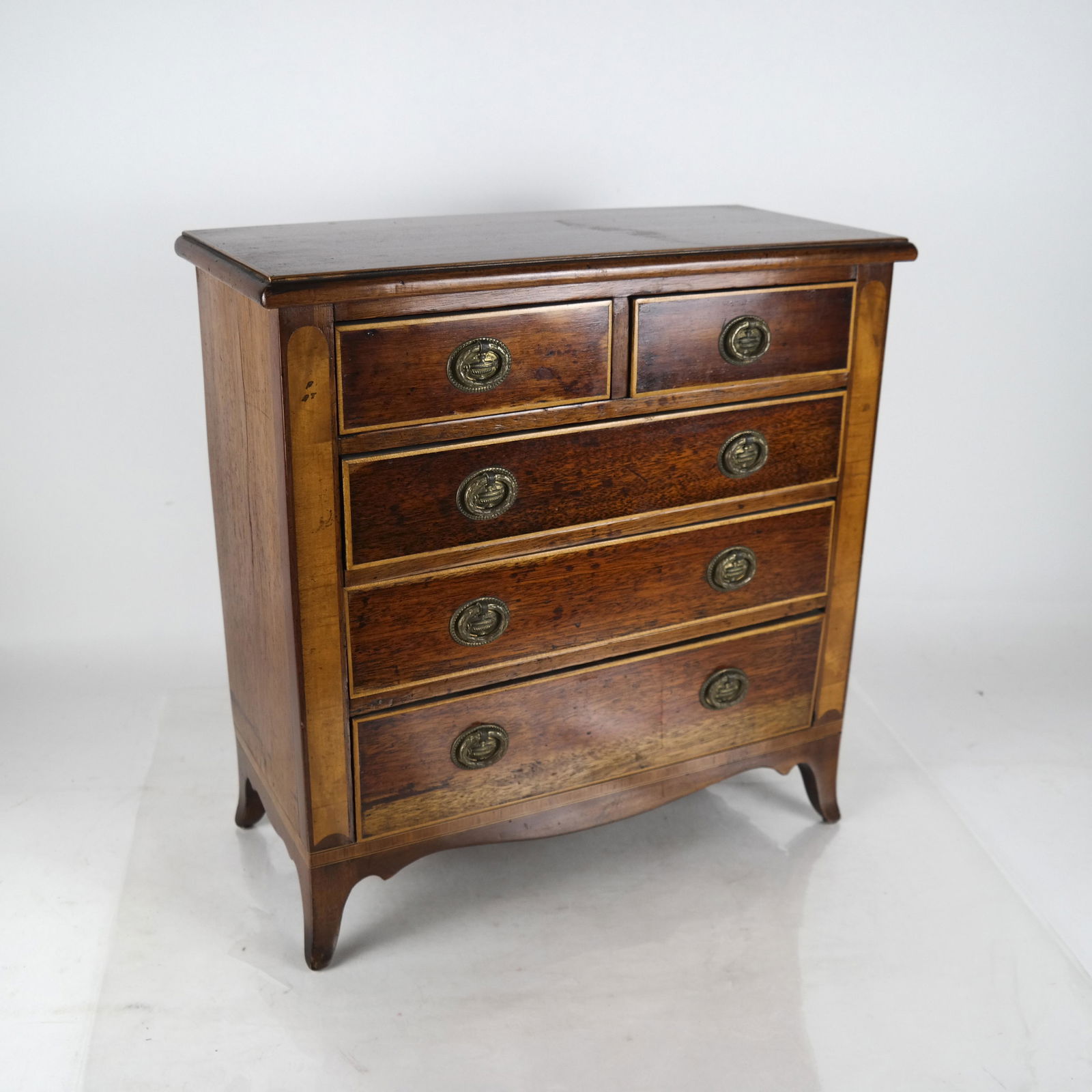Sheraton-Style Salesman Sample Chest (1 of 8)