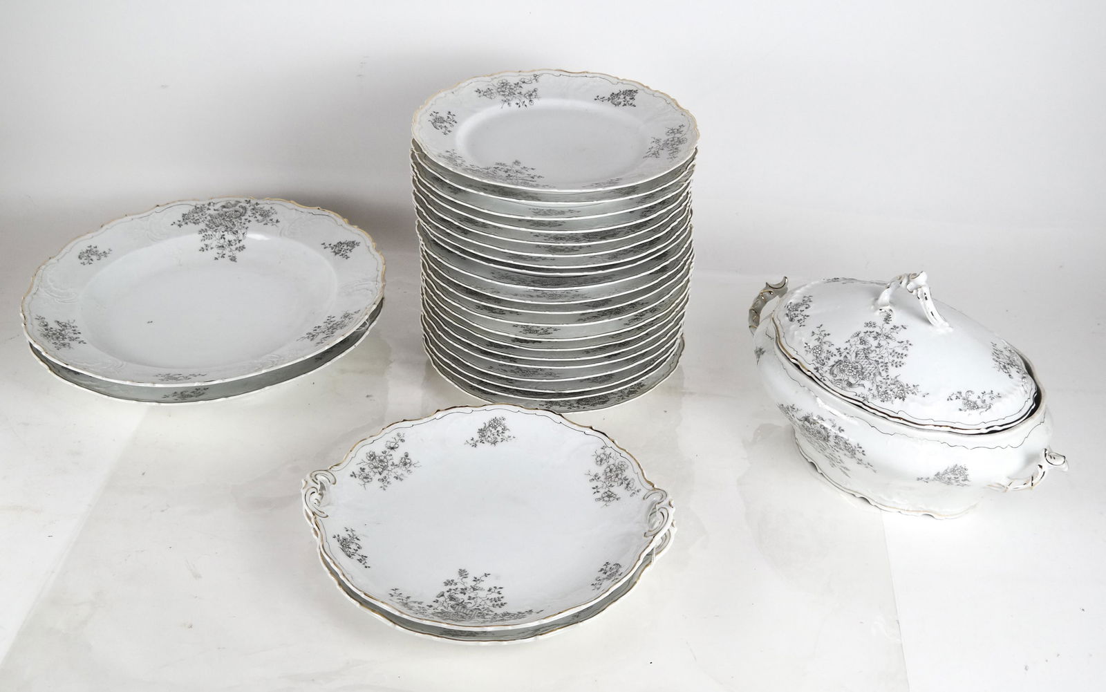 25 Continental Plates, Others (1 of 9)