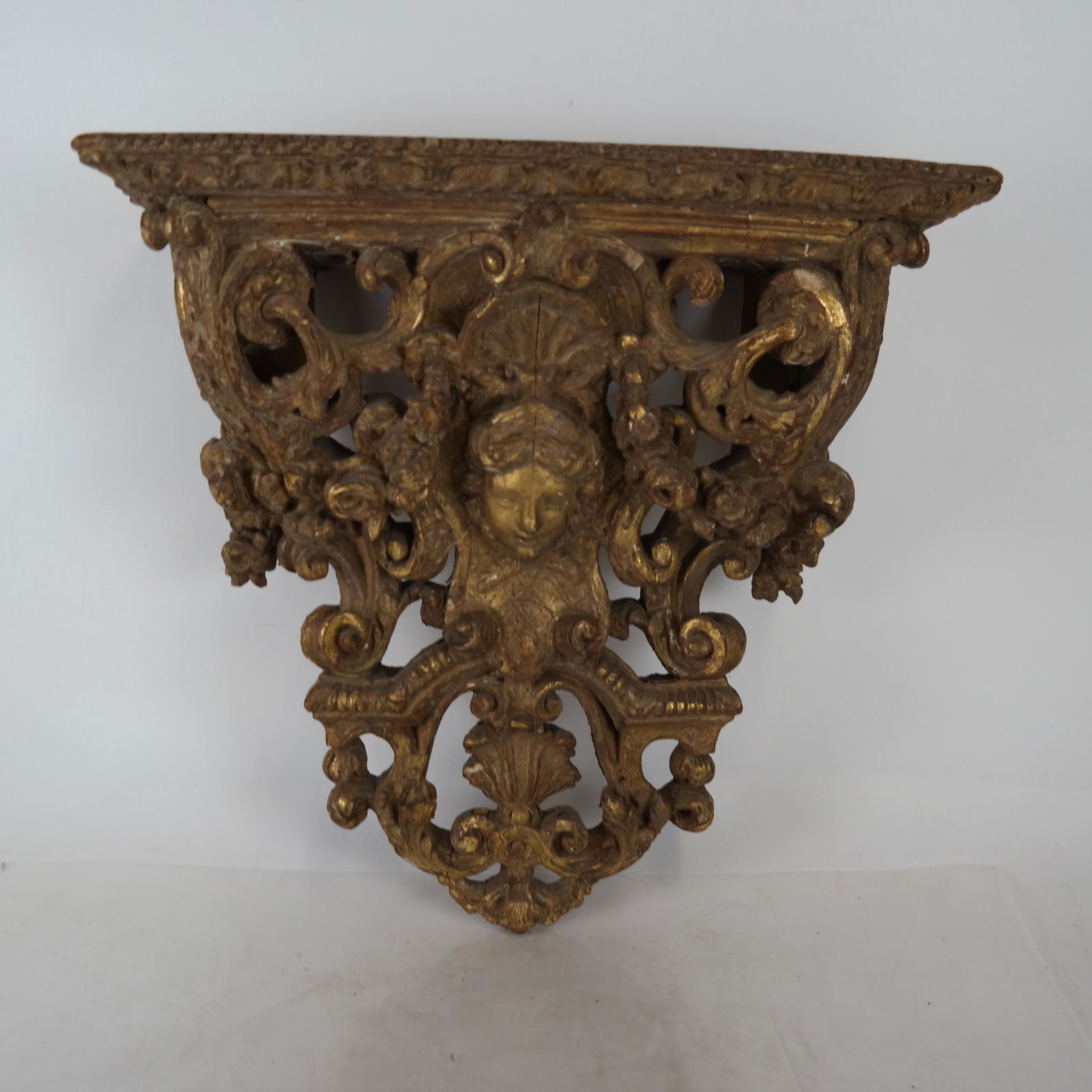 Ornate Gilt Wood Bracket (1 of 5)