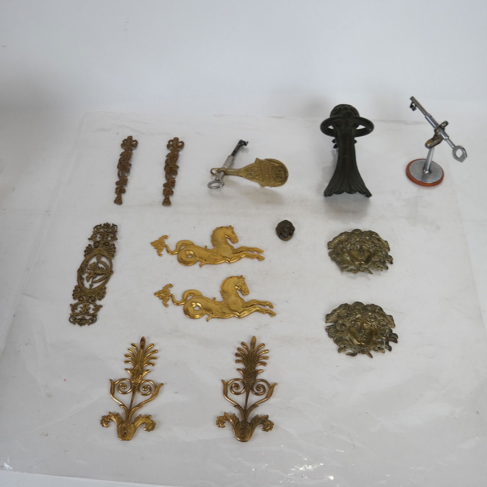 Group of 9 Appliques - Bronze, Other (1 of 7)