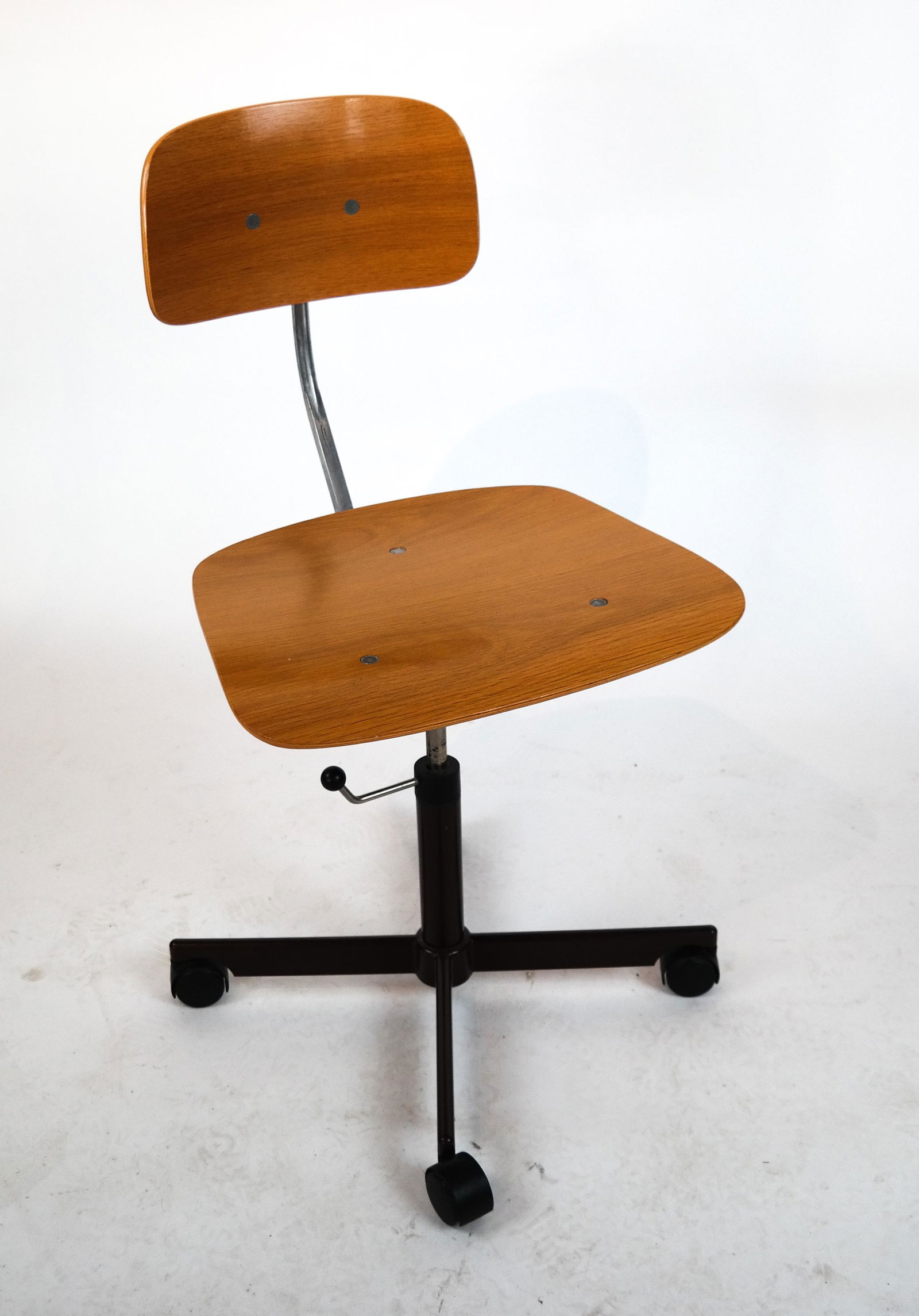 Eames-Style Swivel Side Chair (1 of 7)