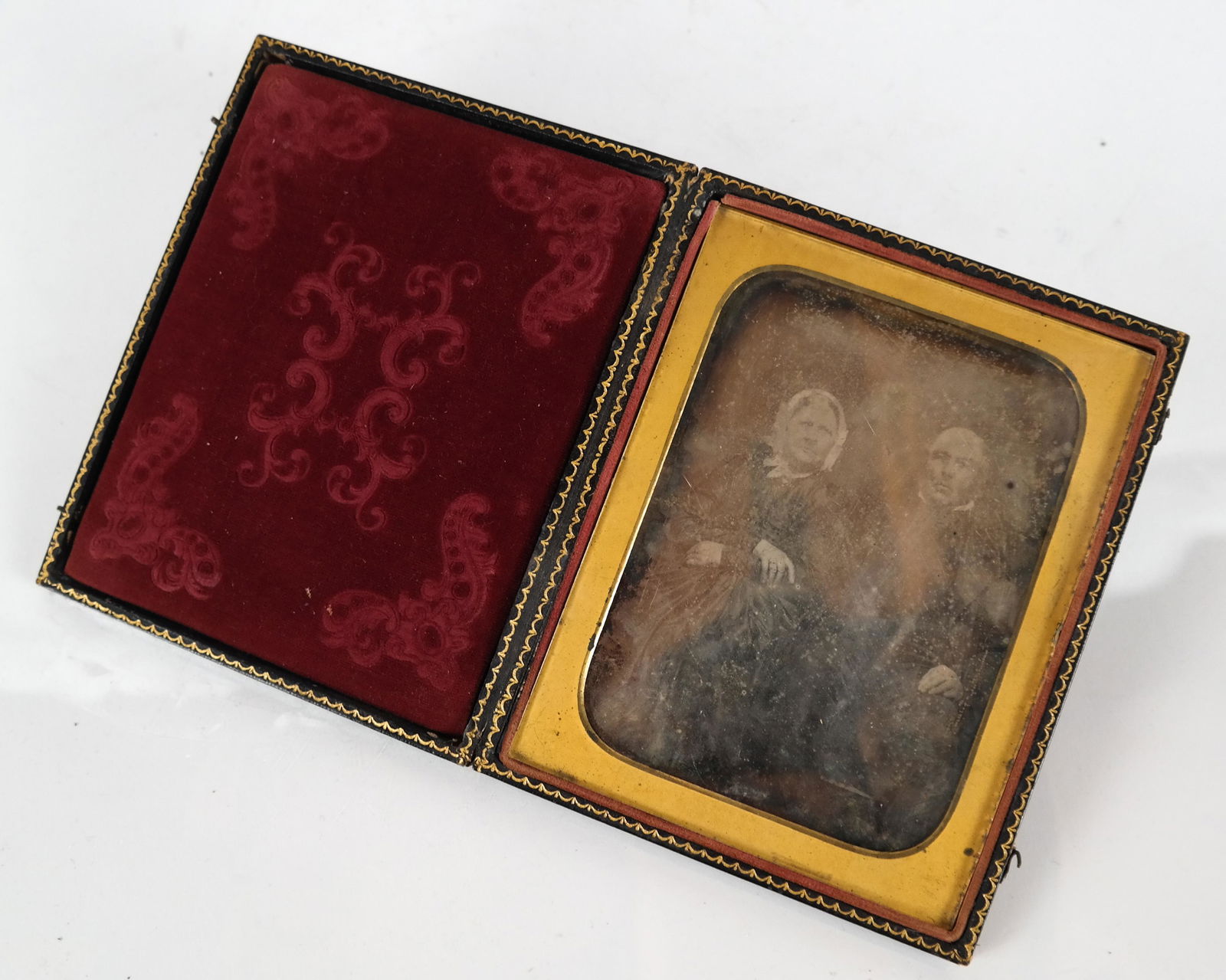 Daguerreotype in Tooled Leather Box (1 of 4)