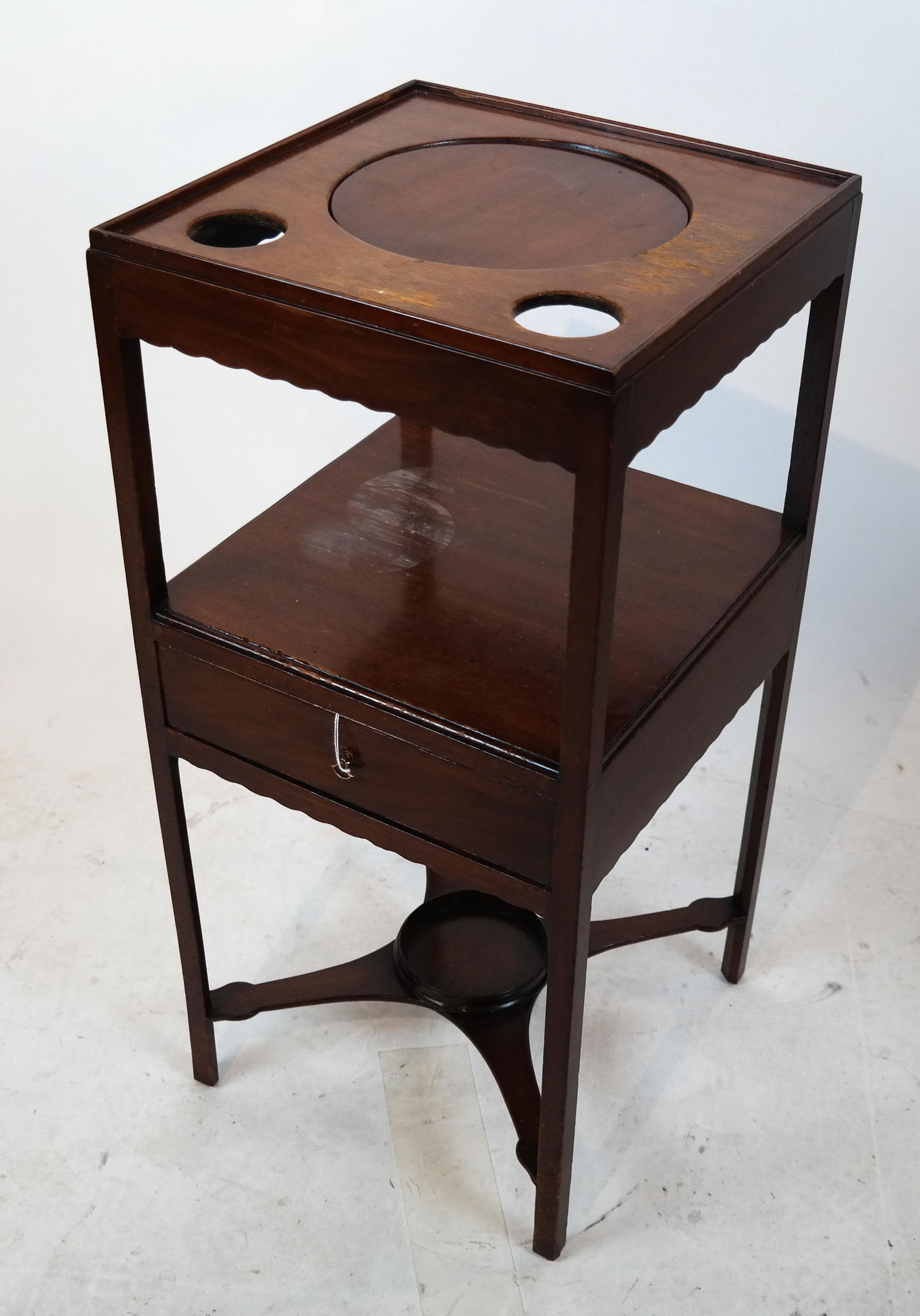 Mahogany Snack End Table (1 of 7)