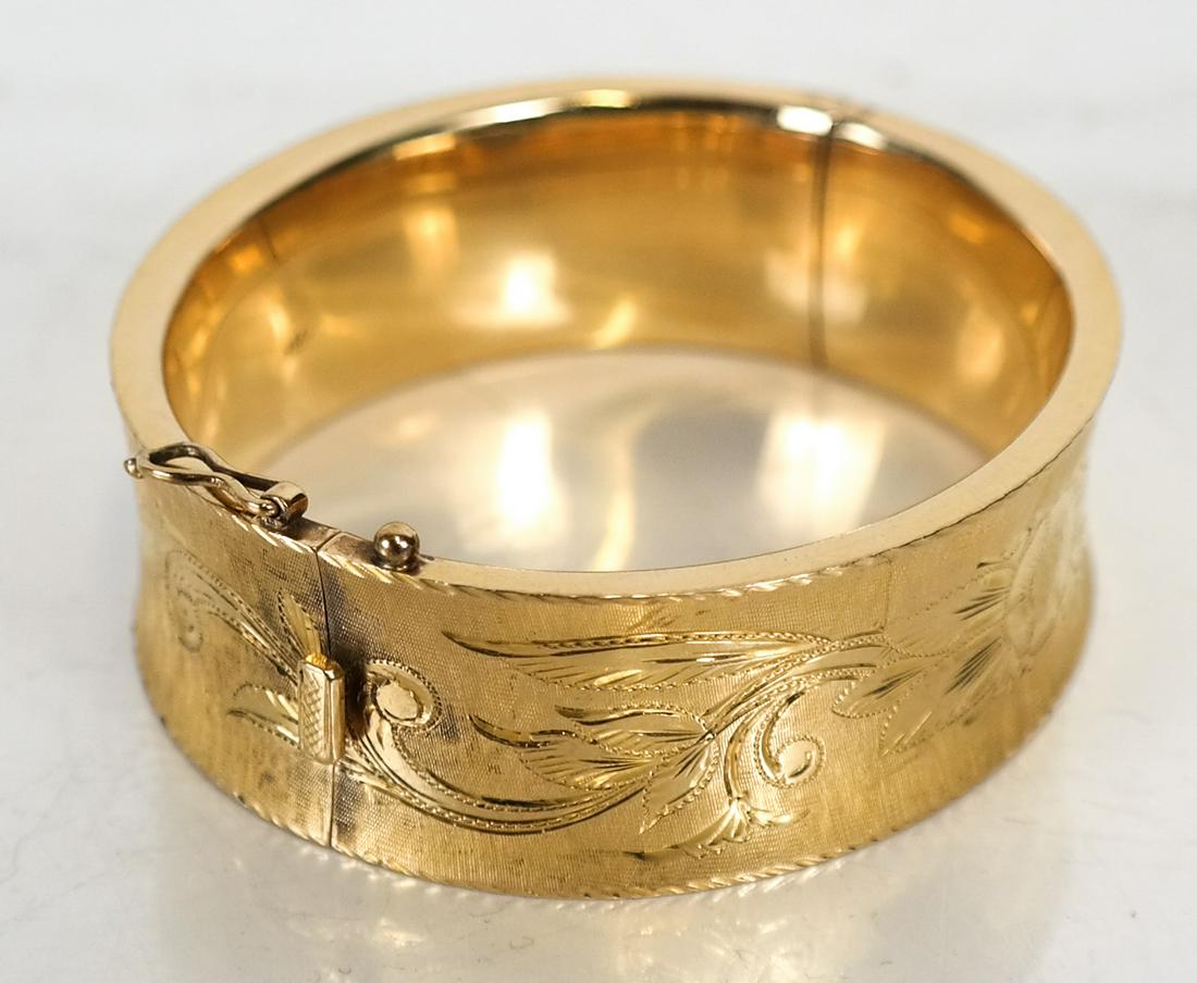 14K Gold Cuff Bracelet, 23.4 DWT (1 of 5)