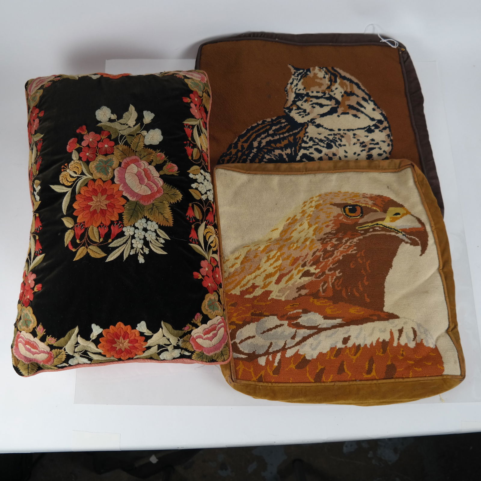 Lot of Three Textiles: Pillow Cases and a Pillow (1 of 8)