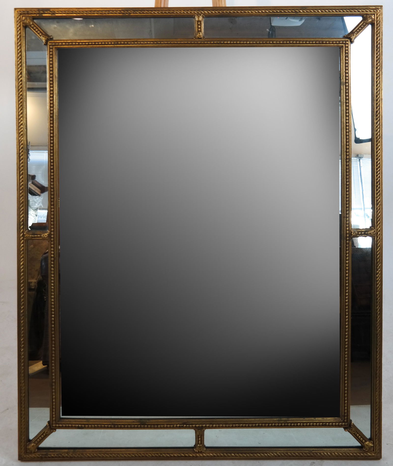 Classical-Style Gilt Mirror (1 of 2)