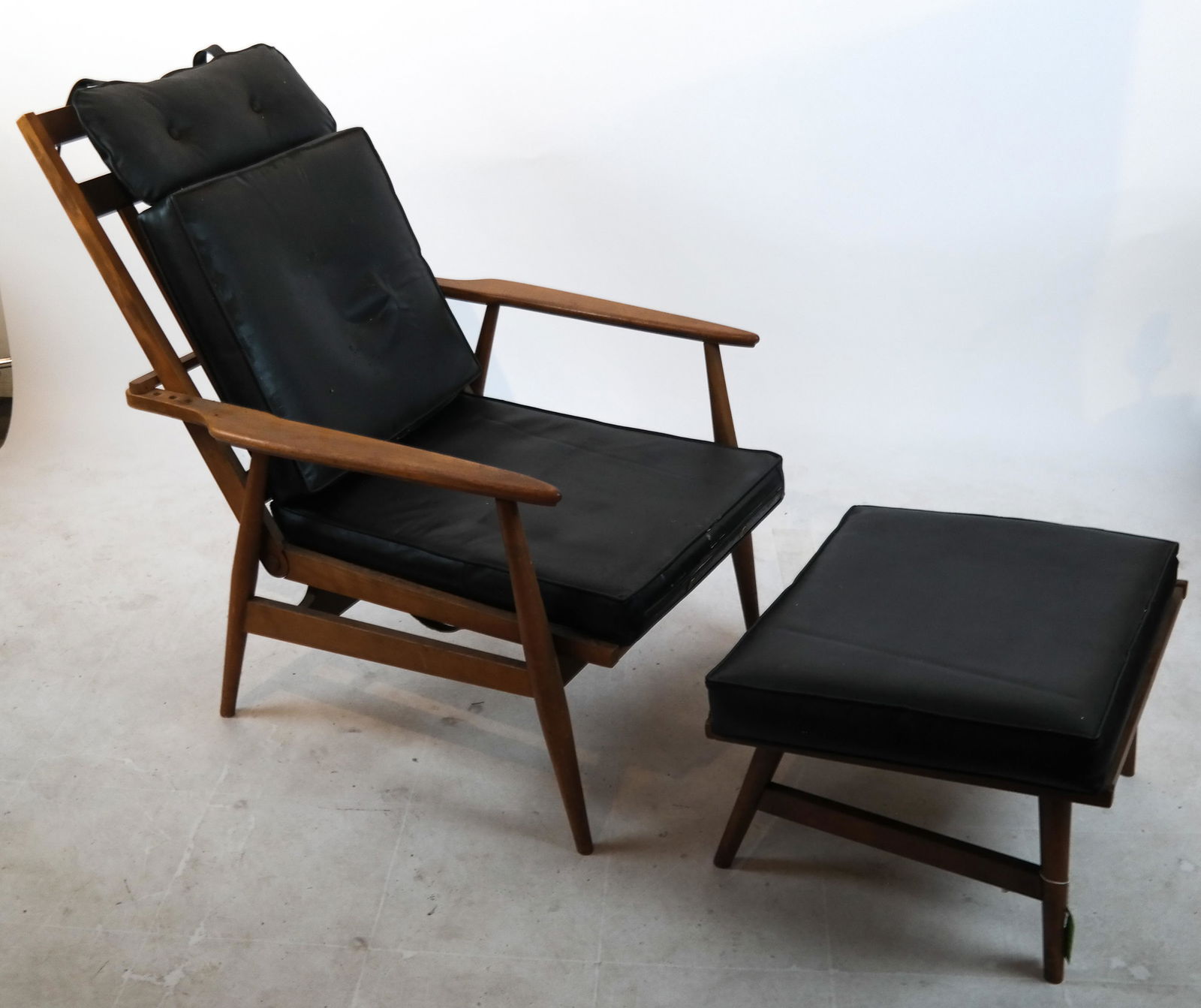 Modern Chair and Ottoman (1 of 7)