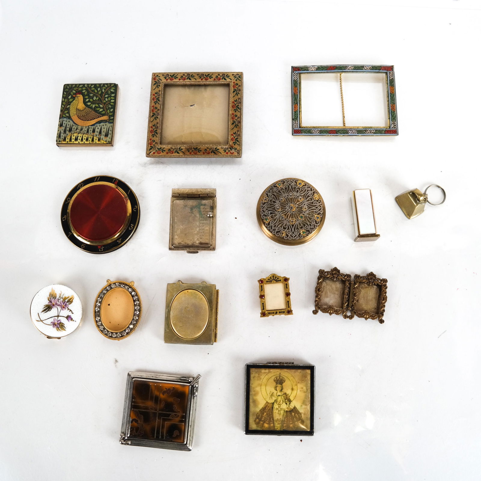 Group of 15 Compacts & Frames (1 of 4)