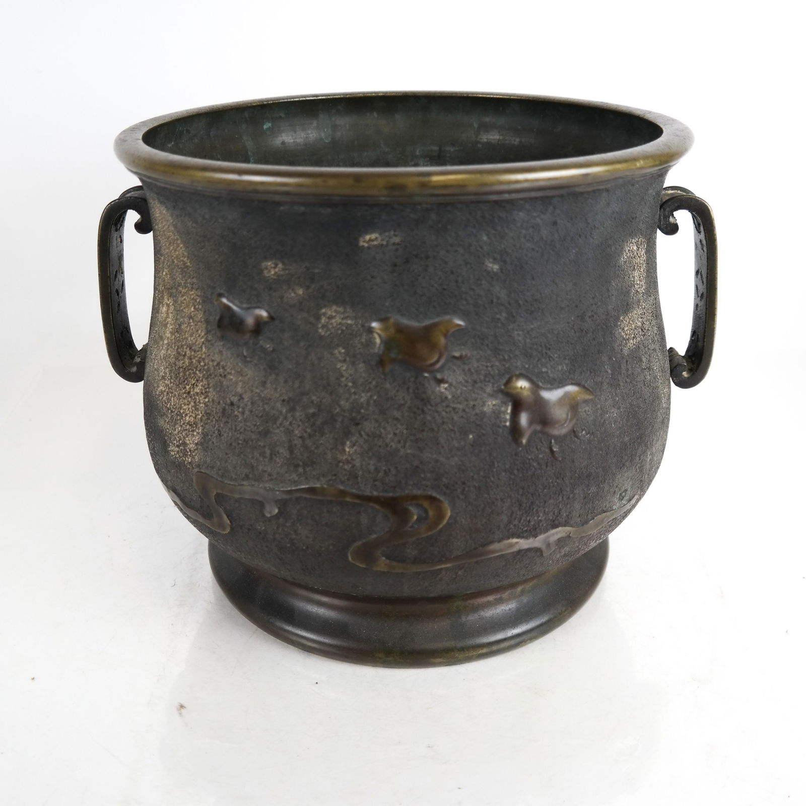 Chinese Bronze Relief Urn (1 of 5)