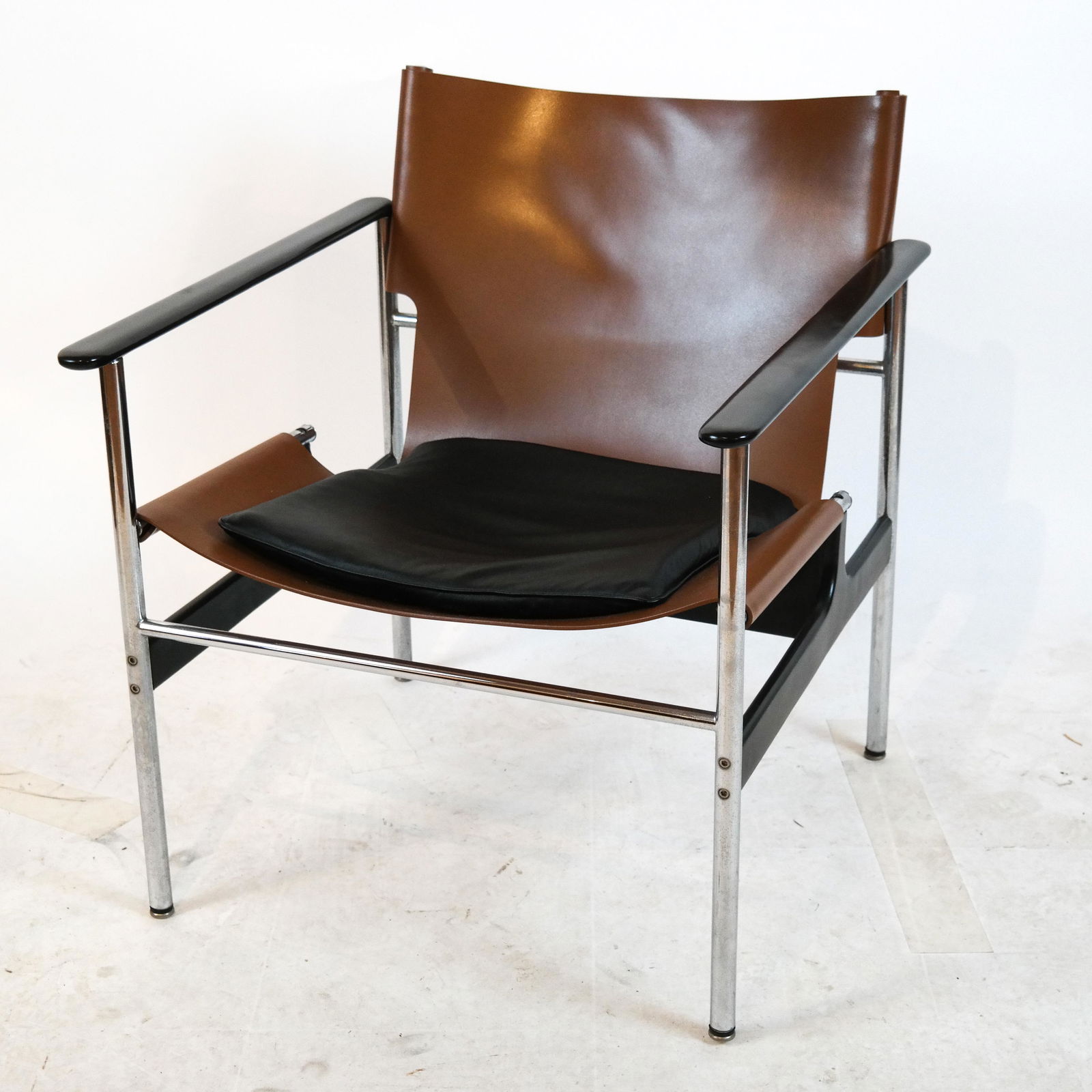 Charles Pollack for KNOLL: Sling Chairs (1 of 12)