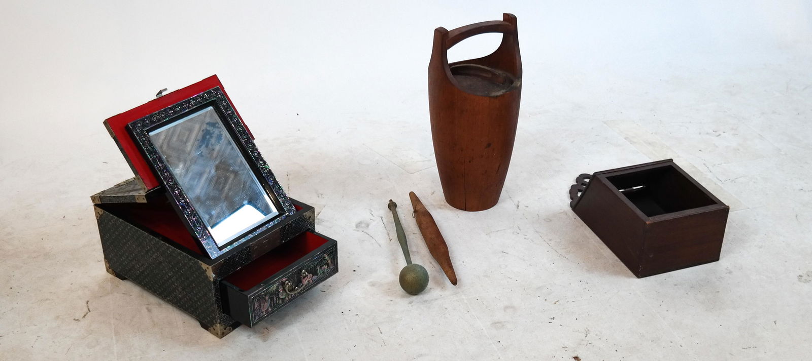 Group of Six Objects (1 of 7)