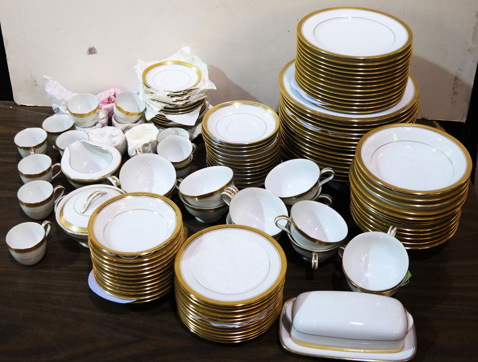 Noritake "Goldenridge" China Service - 120 Pcs. (1 of 3)