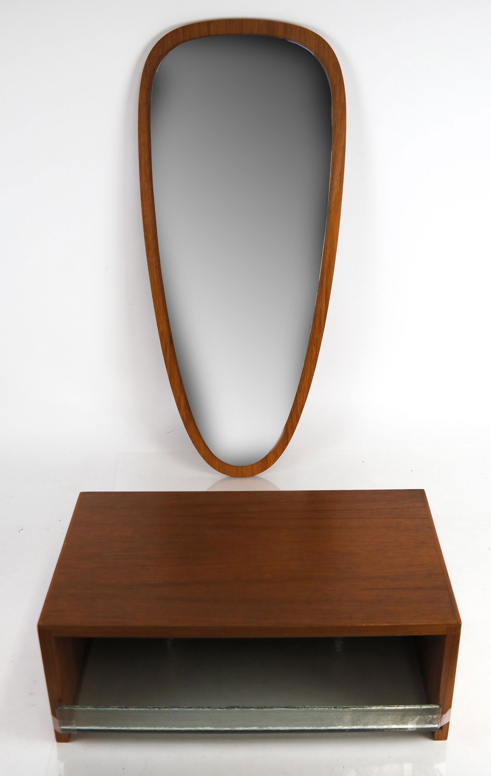 Modern Wall Console and Mirror (1 of 5)