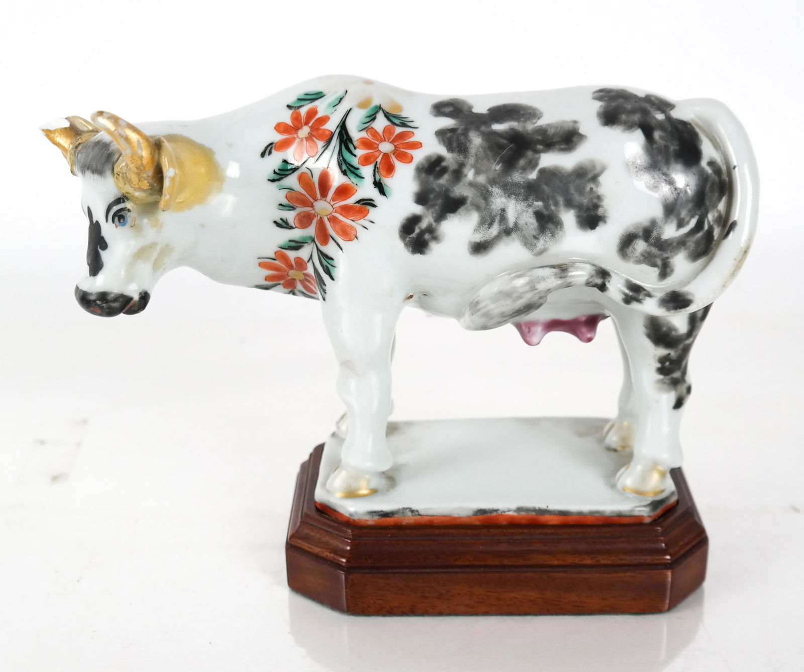 18th C. Chinese Lowescroft Porcelain Cow Figure (1 of 6)
