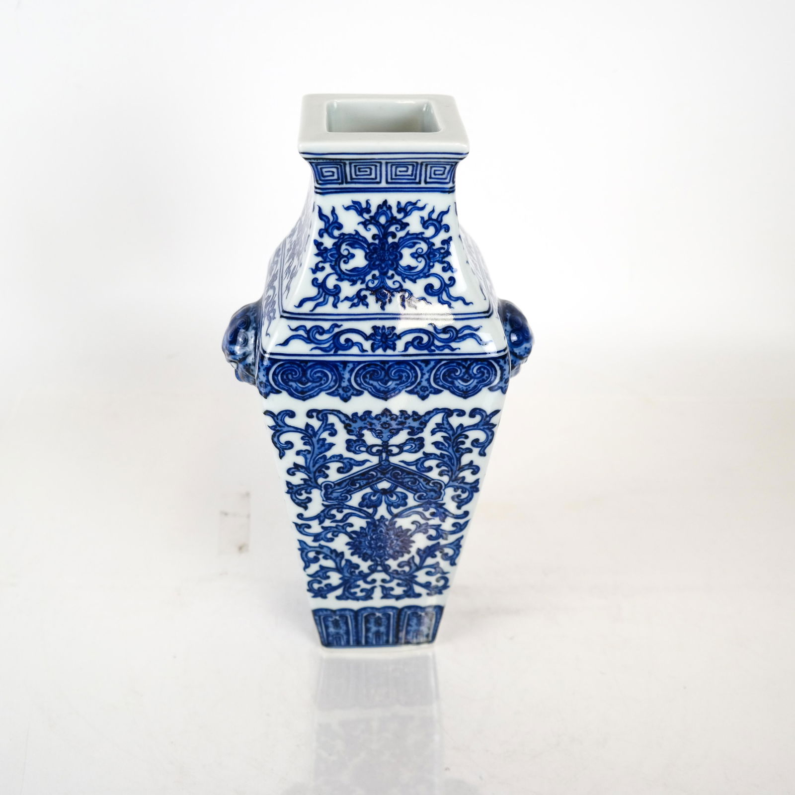 Chinese Blue and White Vase (1 of 6)