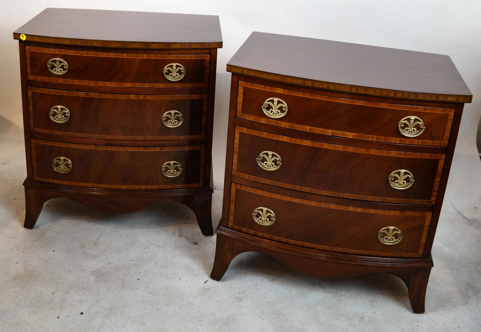 Pair of Hepplewhite End Stands (1 of 5)