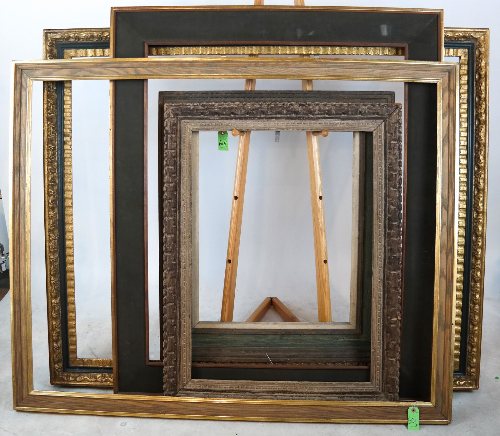 Lot of Five Picture Frames (1 of 6)