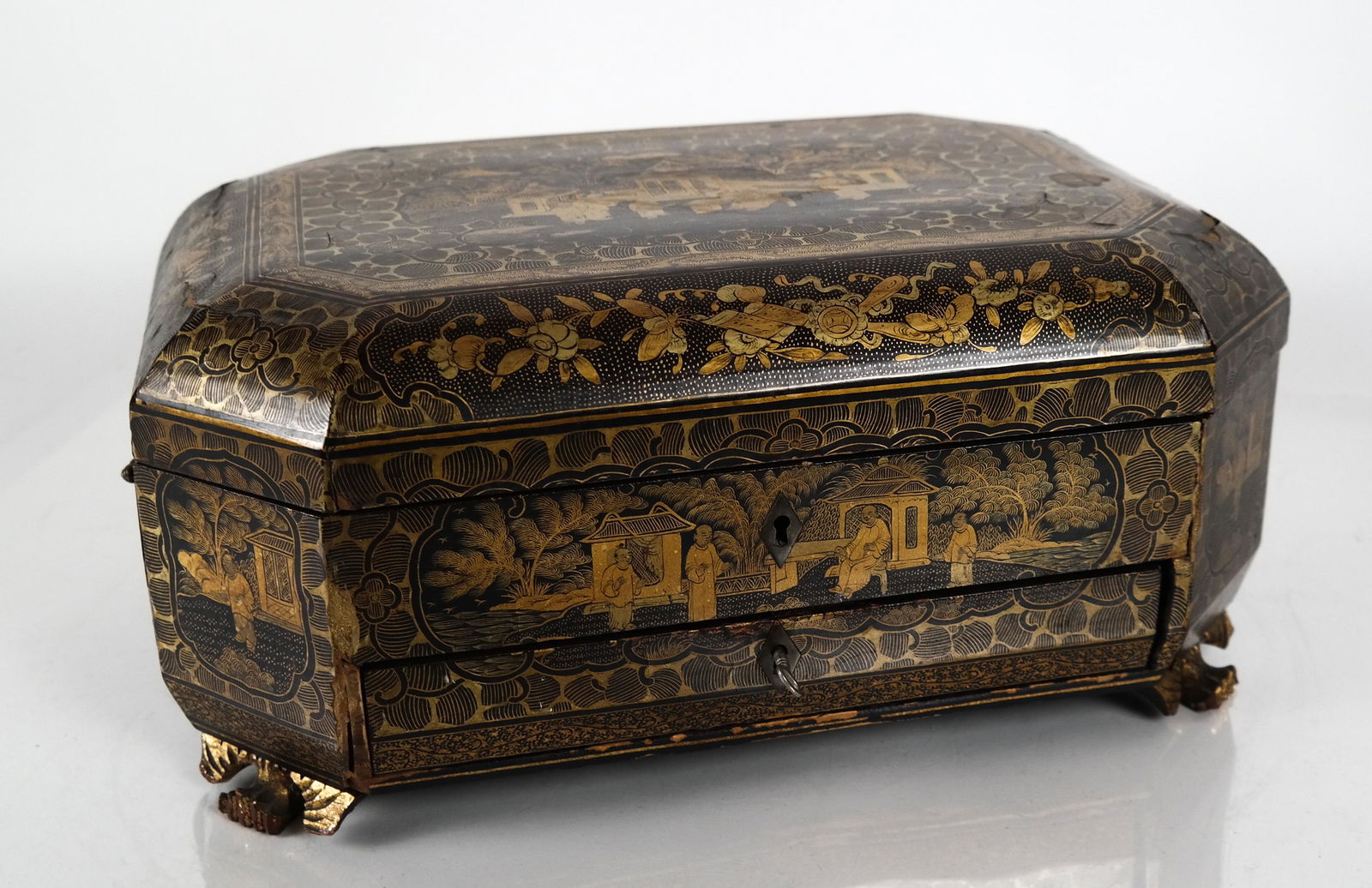 Chinese Export Gilt Writing Box (1 of 8)