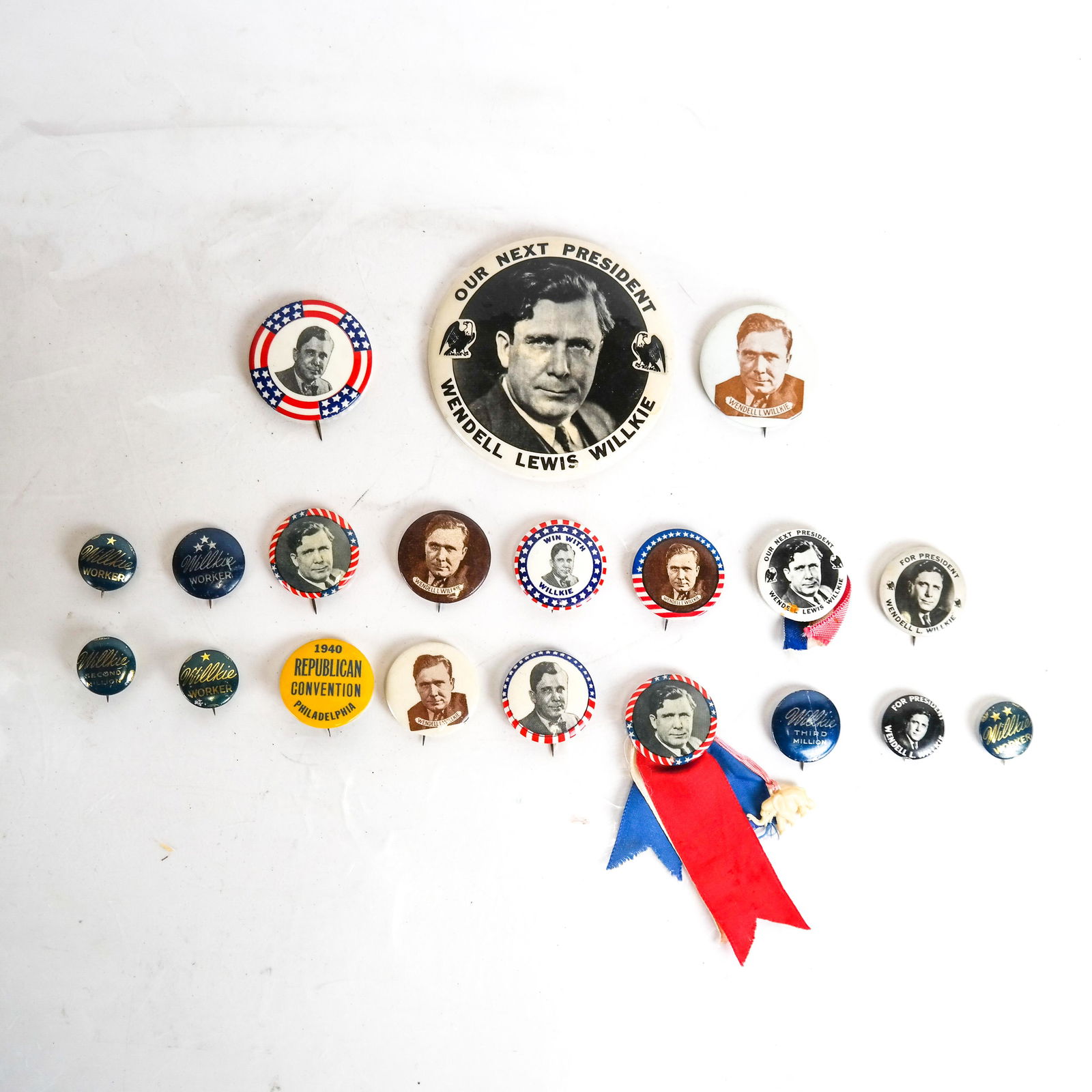 Group of 22 Willkie 1940 Campaign Buttons (1 of 4)