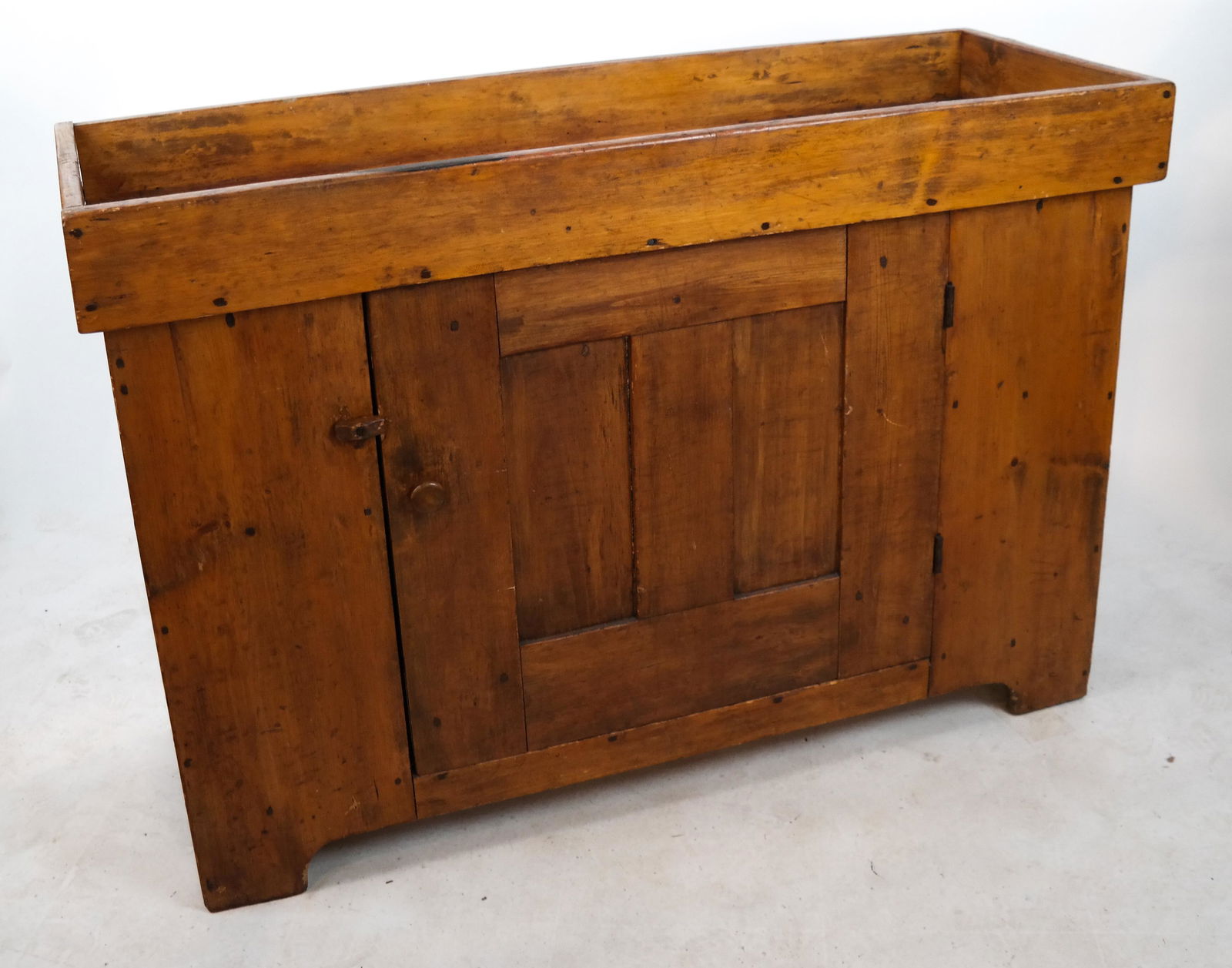 Rustic Pine Dry Sink (1 of 5)