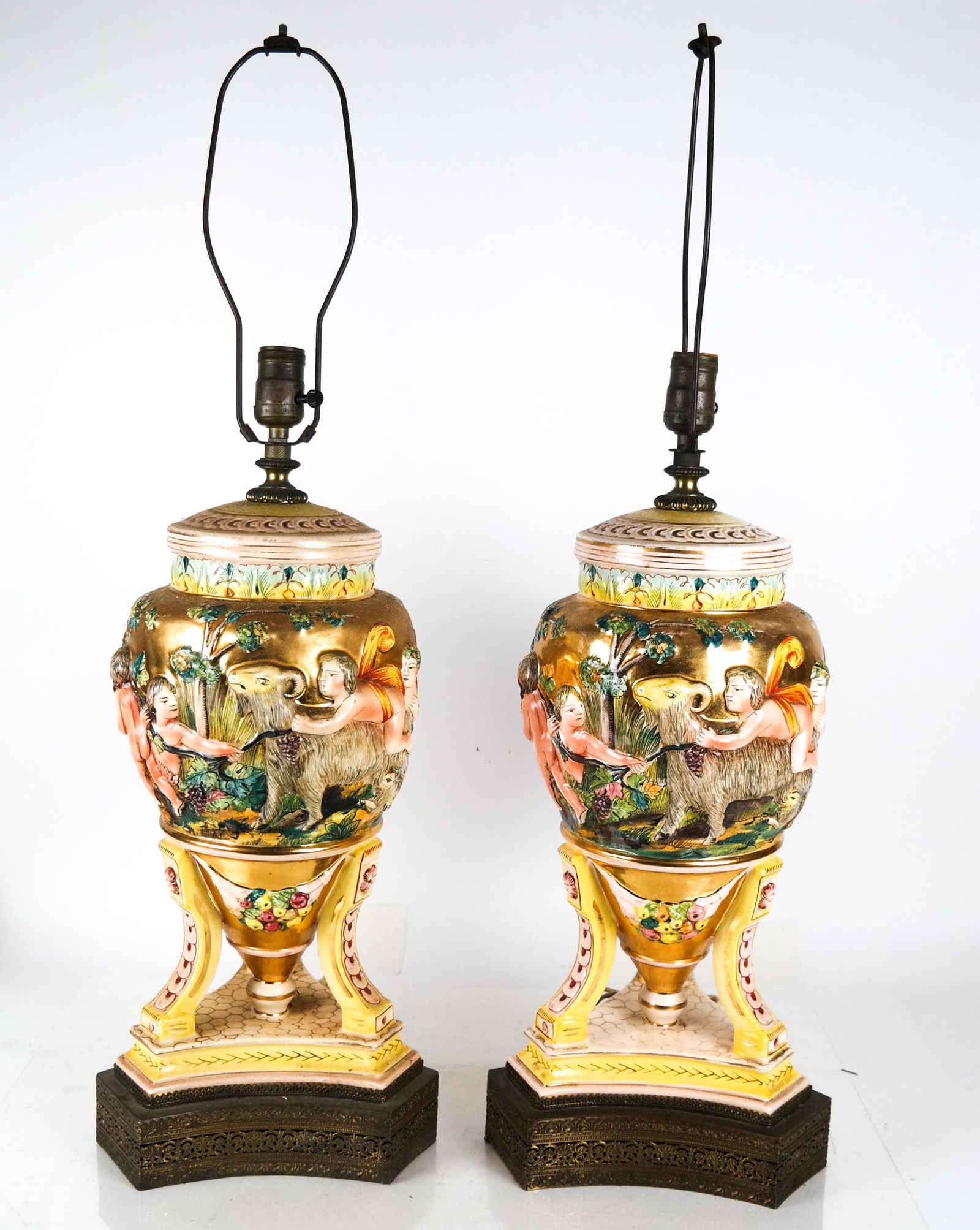 Pair Capodimonte Lamps (1 of 5)
