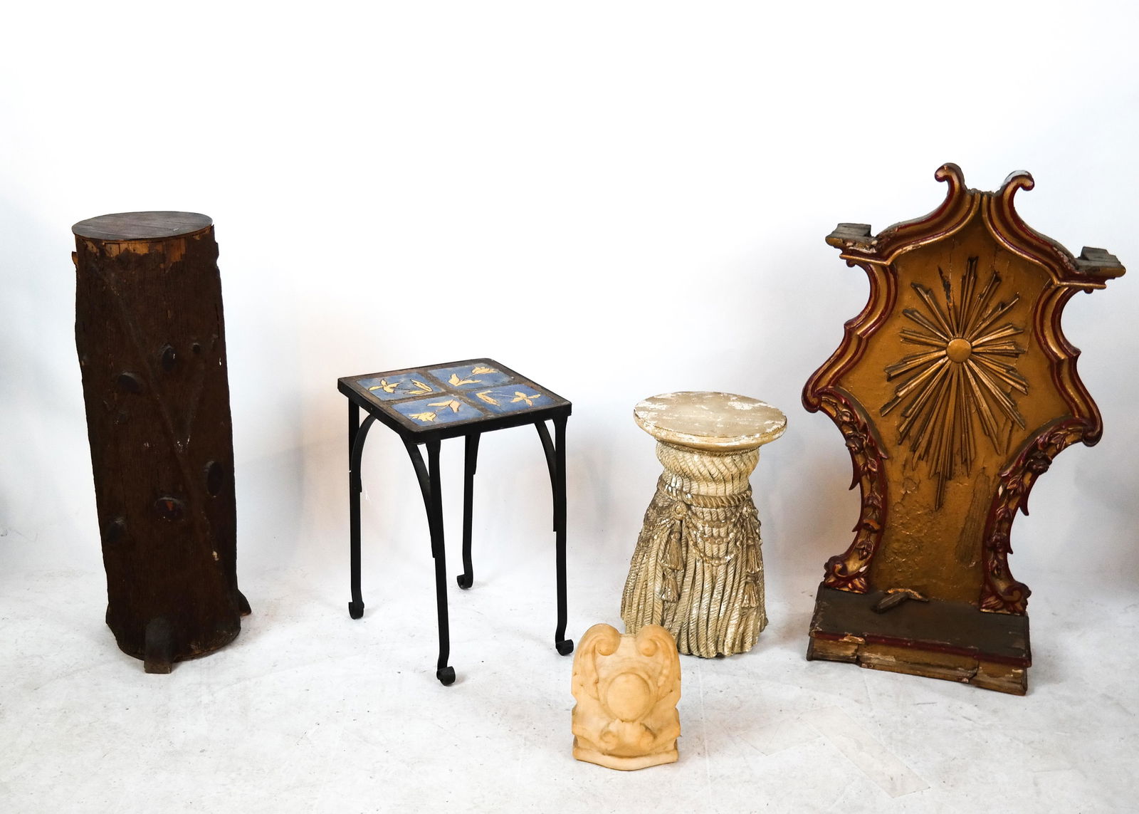 Group of Furniture And Decorations (1 of 7)