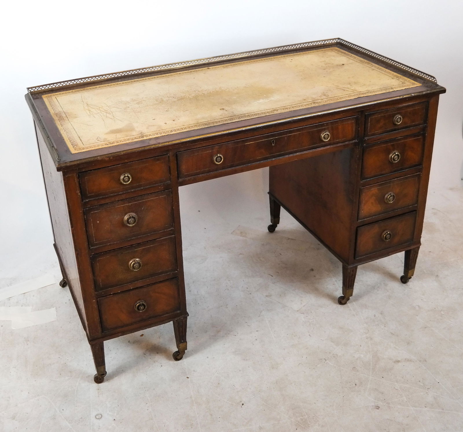 Regency-Style Desk by Zonan (1 of 10)