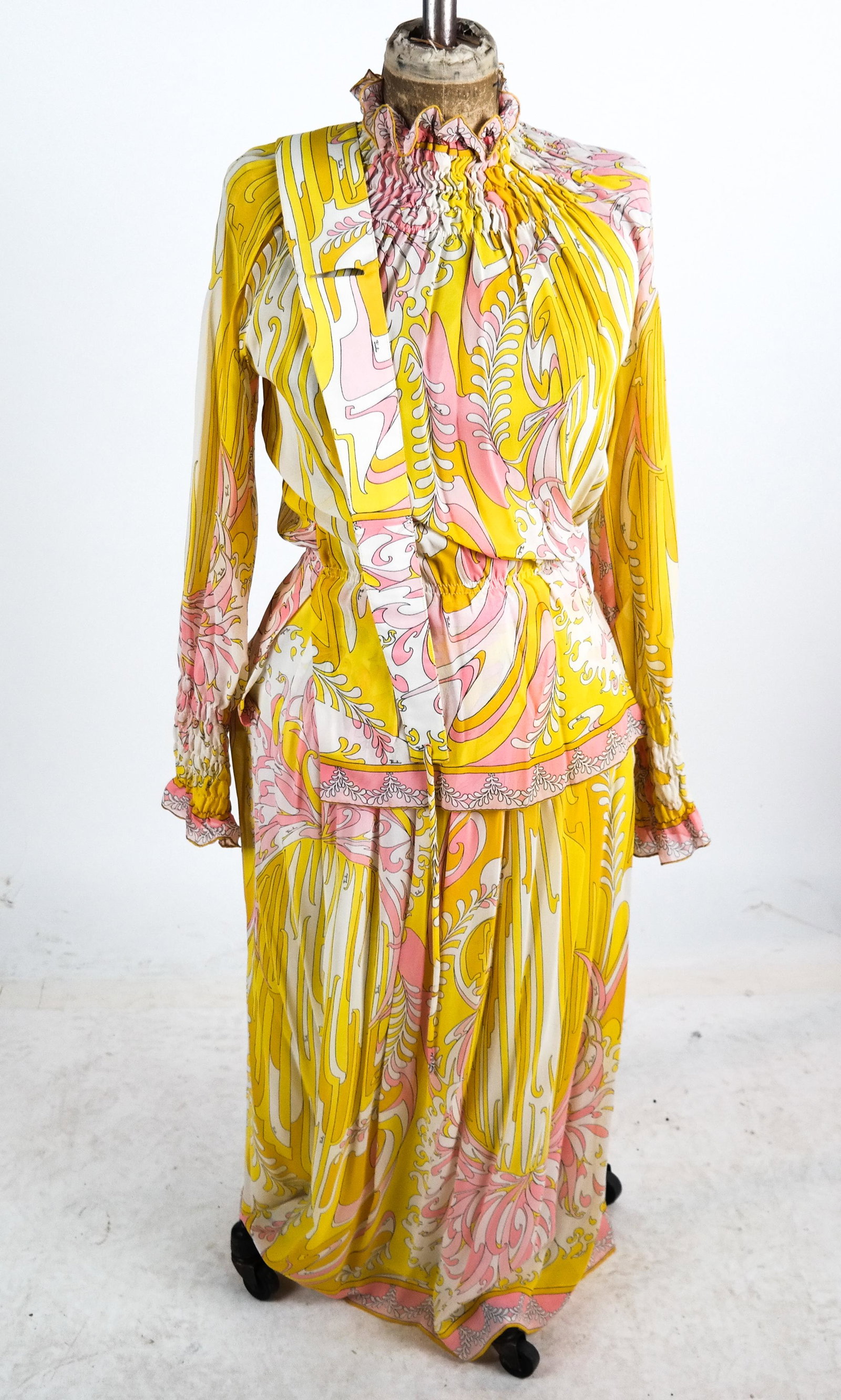 Emilio PUCCI Vintage Silk Chiffon Dress: Vintage Pucci Saks Fifth Avenue silk print chiffon dress, size 8. In good condition.