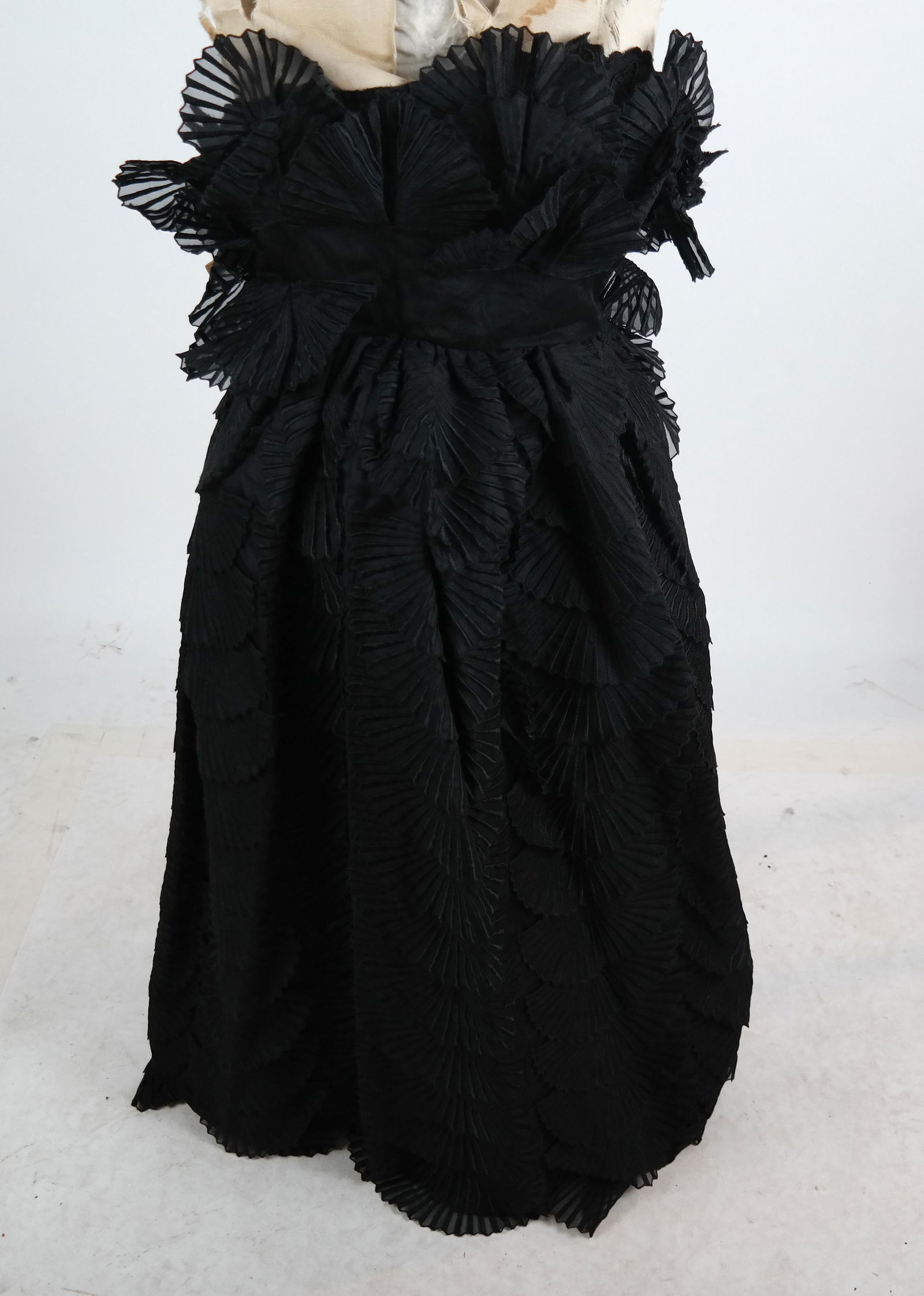 Nina RICCI Black Taffeta Dress: Nina Ricci for Bloomingdale's black silk taffeta dress with cummerbund, size 44. In good condition.