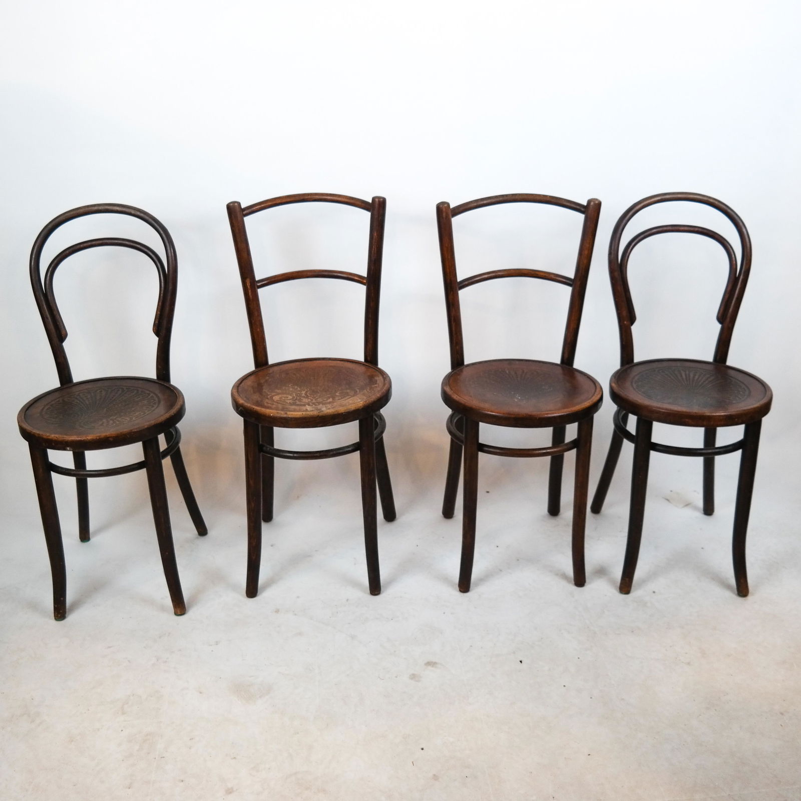 4 Chairs: Thonet, Other (1 of 8)