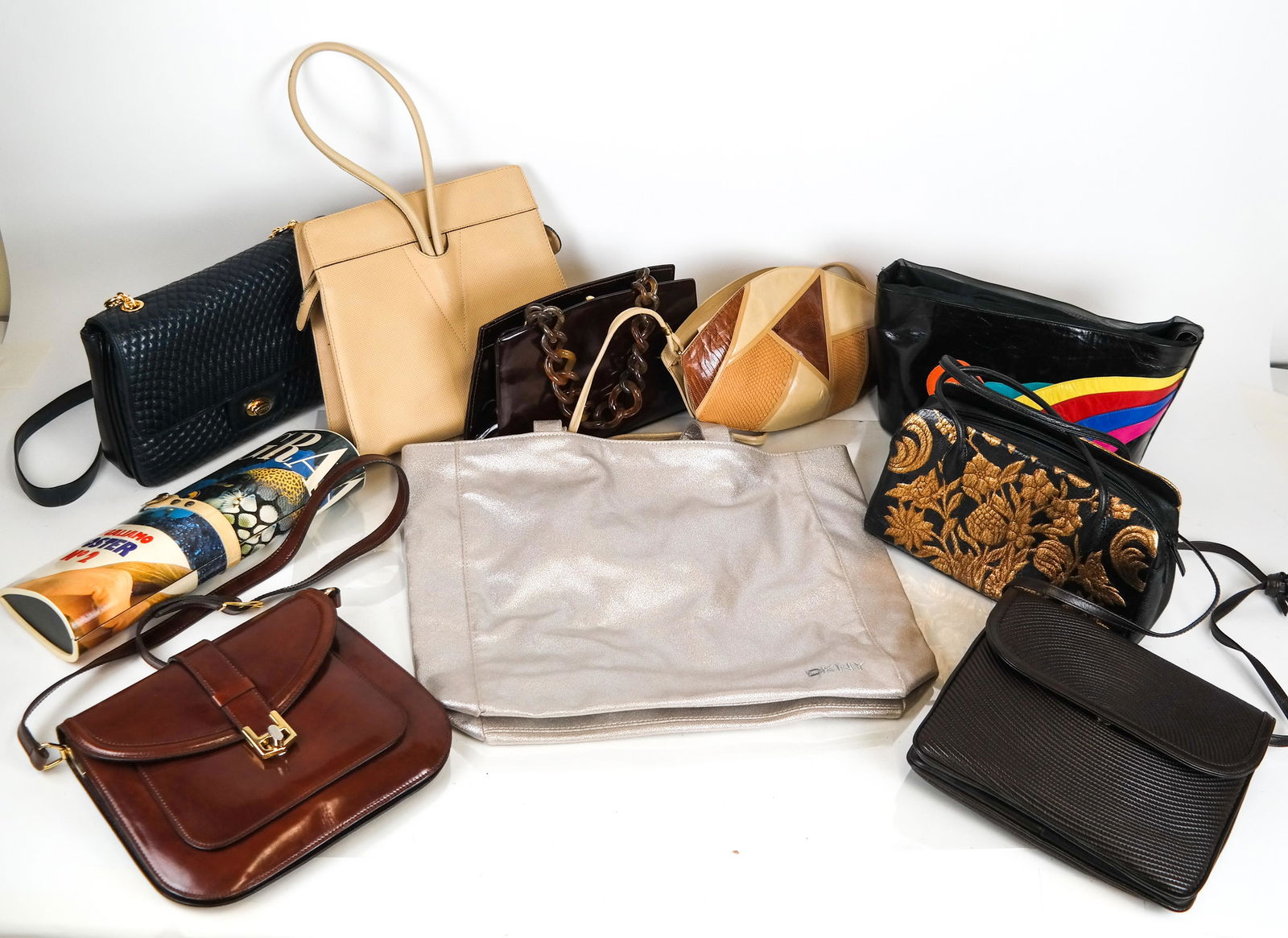 Lot of 10 Assorted Ladies' Handbags (1 of 11)