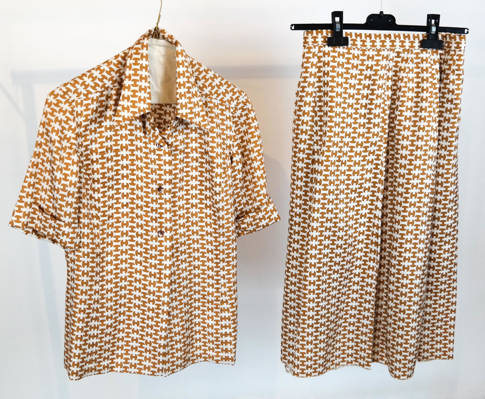 HERMES Silk Blouse & Skirt Set (1 of 6)