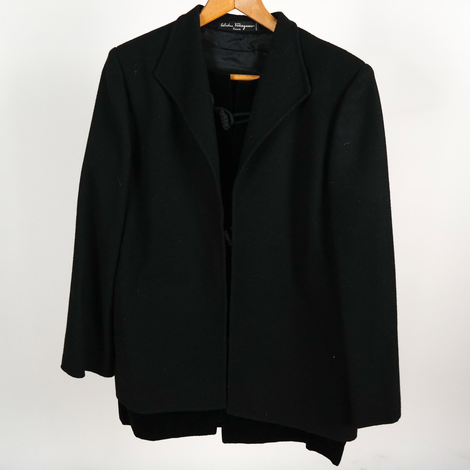 Salvatore FERRAGAMO Velvet & Wool Coat: Velvet and wool coat, by Salvatore Ferragamo. 40" bust. In good condition.