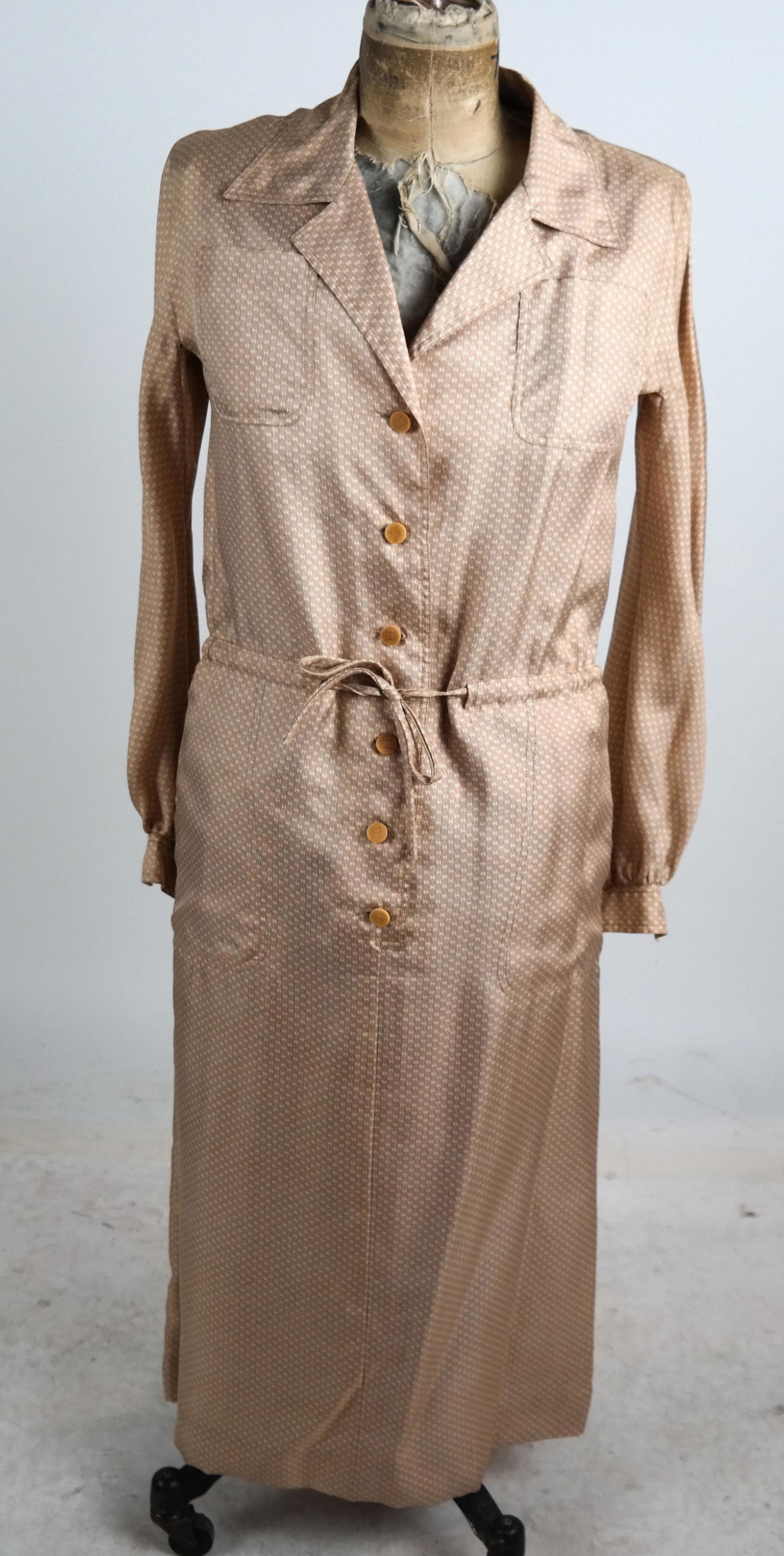 HERMES 100% Silk Dress, Size 38 (1 of 5)