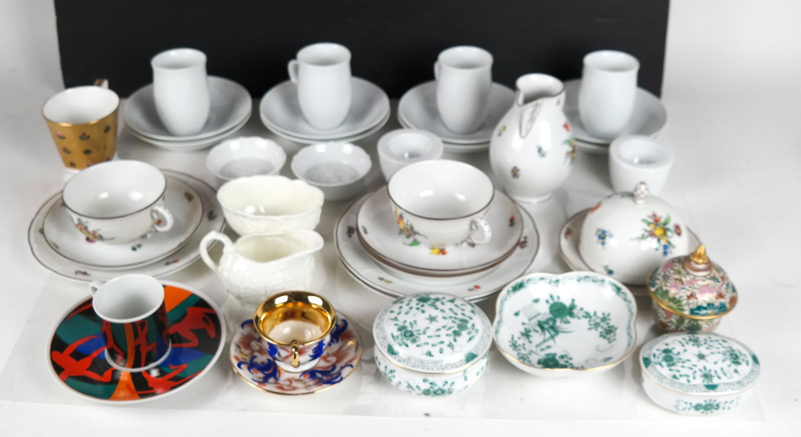 Meissen, R. Wright, Others - 40 Pcs. Porcelain (1 of 20)