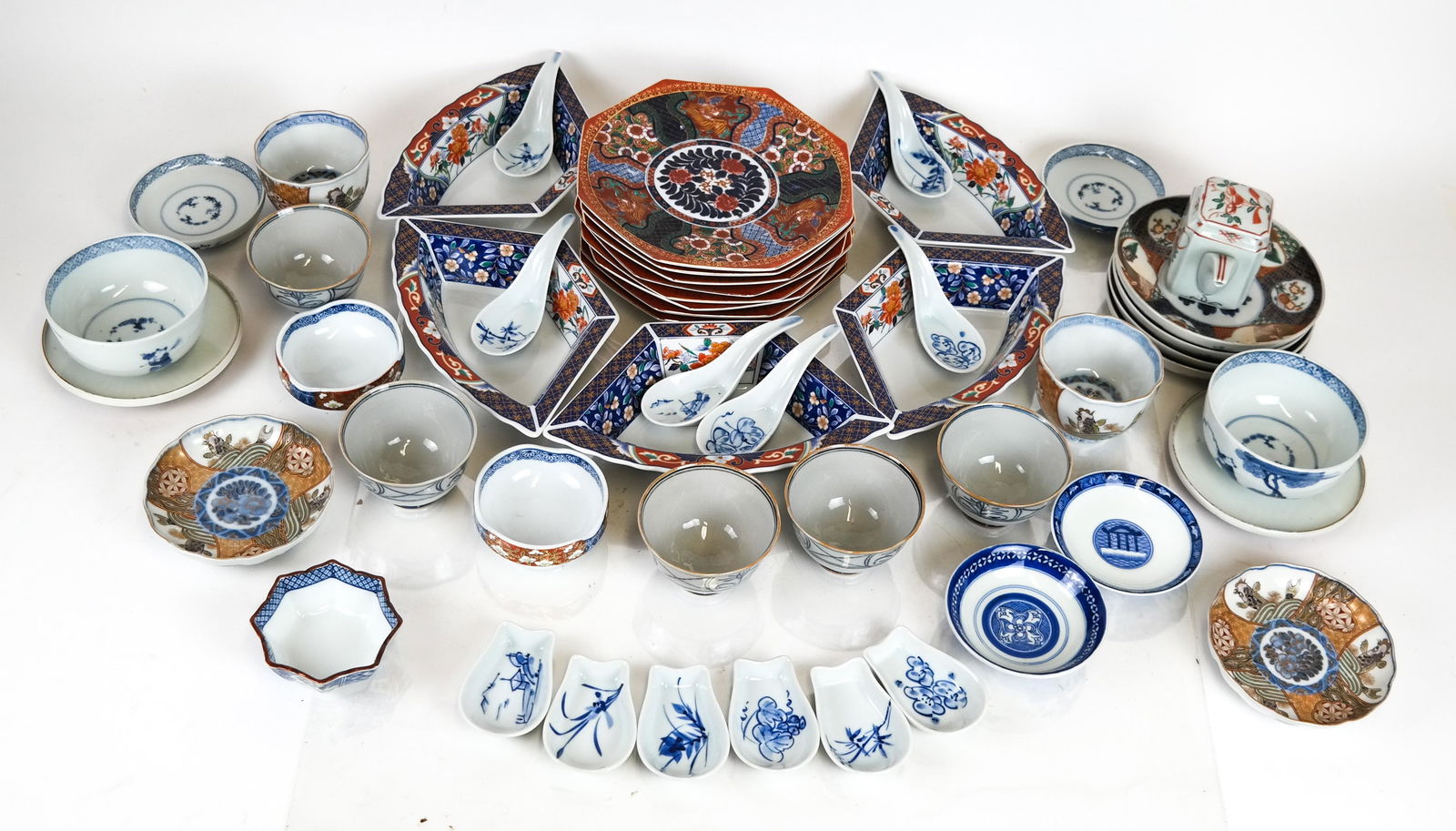 Group of Japanese Porcelain Dinnerware (1 of 18)