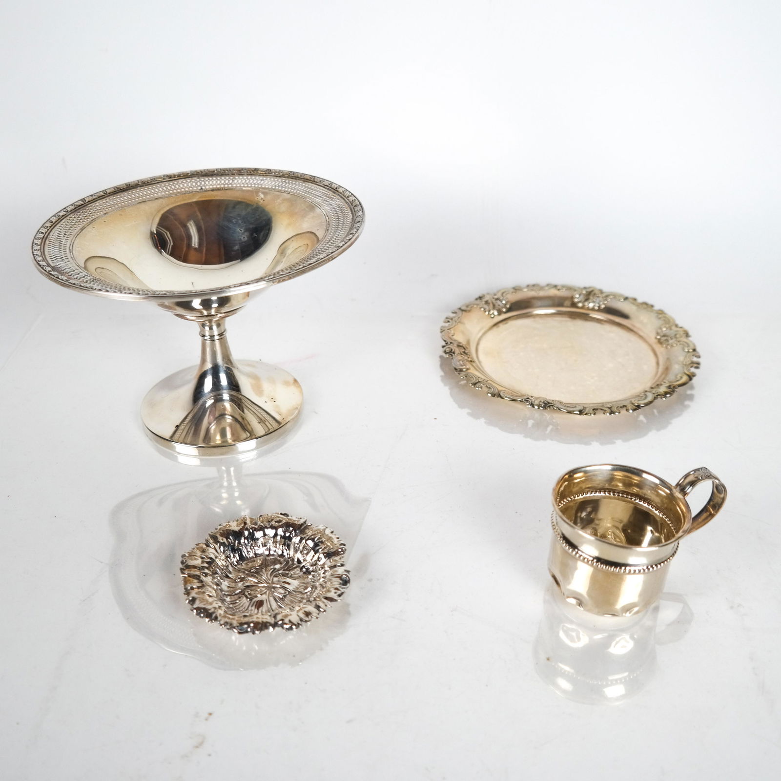 4 Sterling Silver Table Articles (1 of 8)