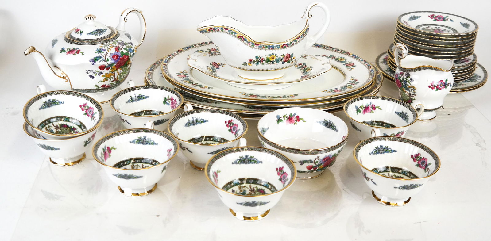 Paragon Porcelain Dinnerware (1 of 13)