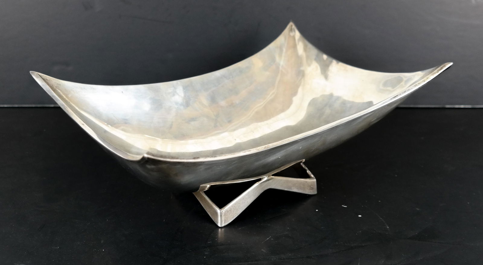 Mexican .925 Sterling Silver Centerpiece Bowl (1 of 5)