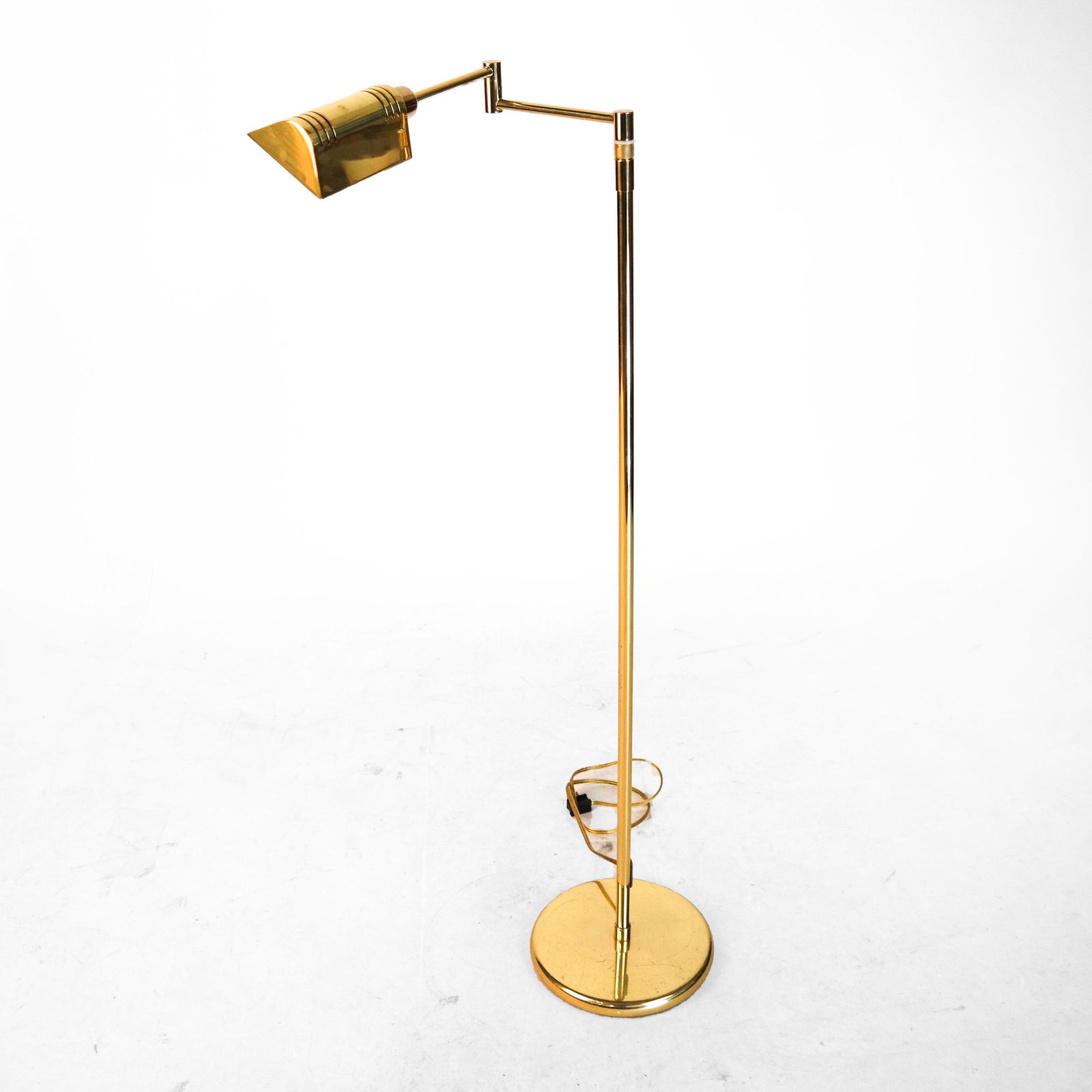 Holtkotter Brass Reading Lamp (1 of 6)