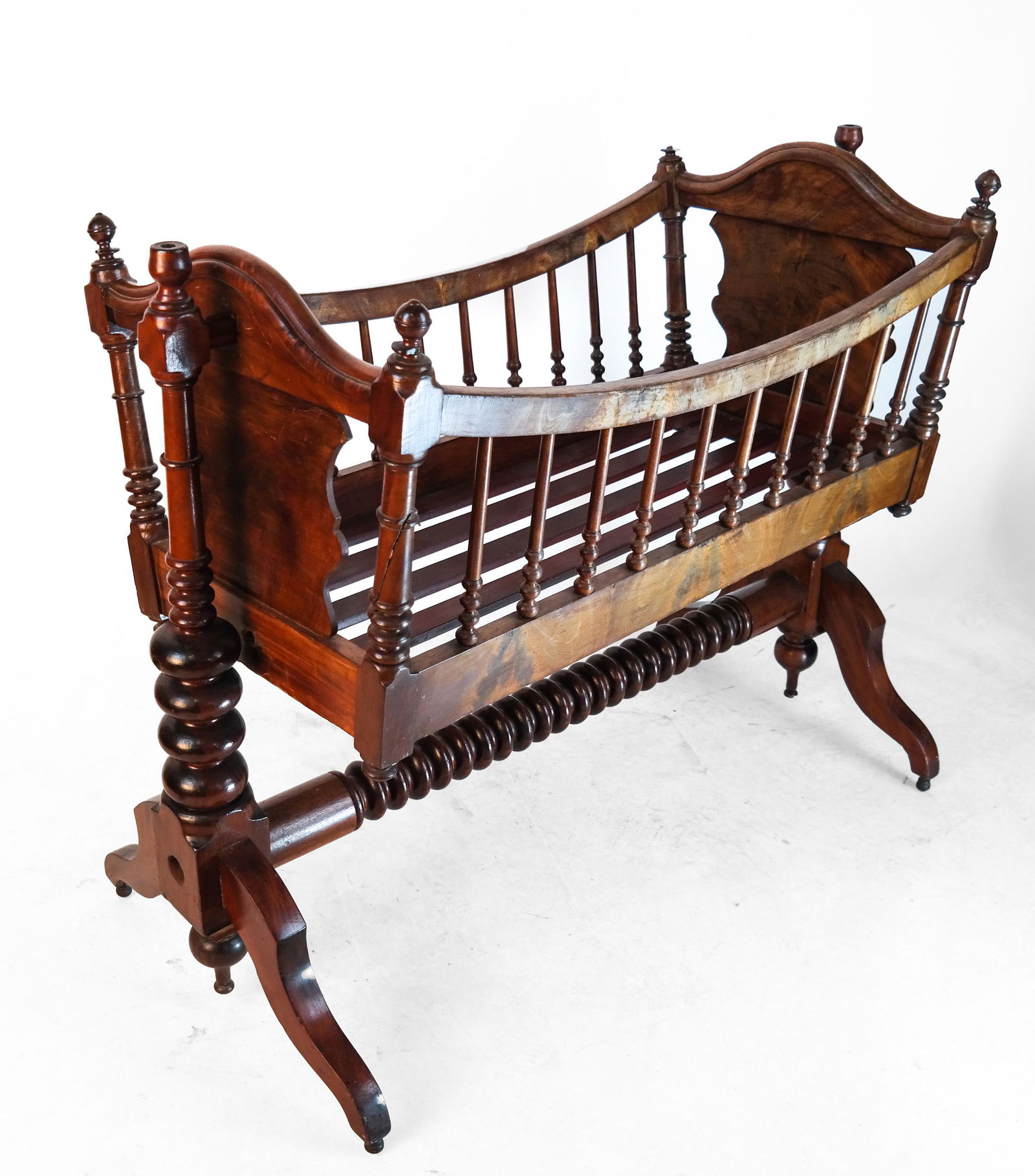 19th C. American Cradle (1 of 9)