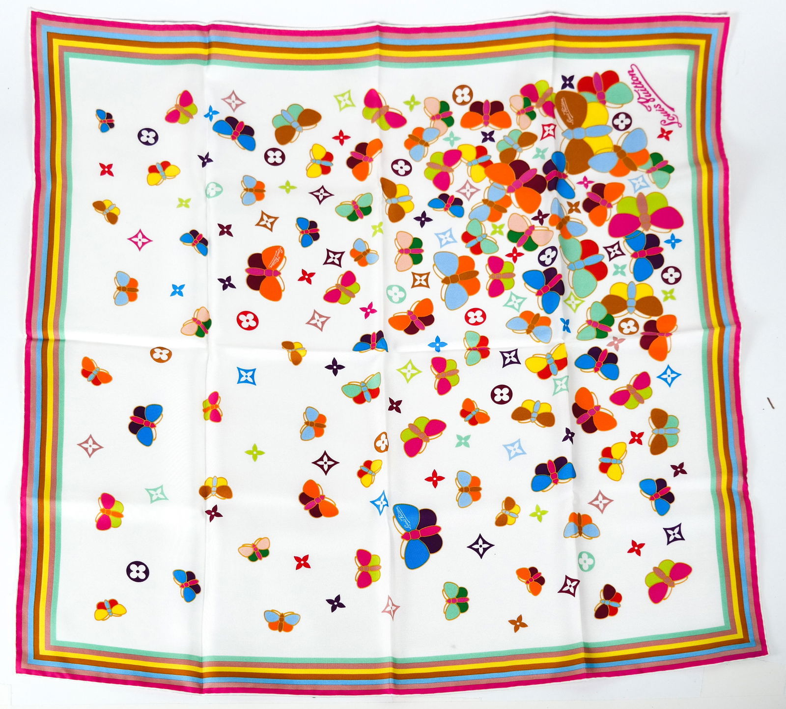 Louis VUITTON 100% Silk Scarf (1 of 6)