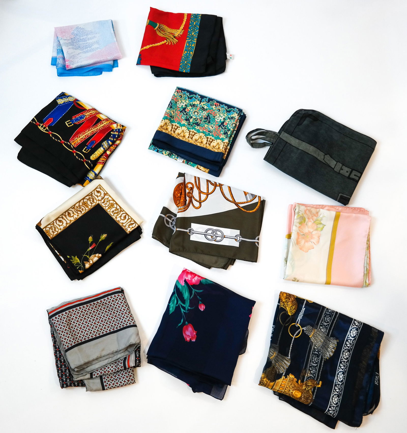 Lot Assorted Good Quality Silk Scarves (1 of 5)