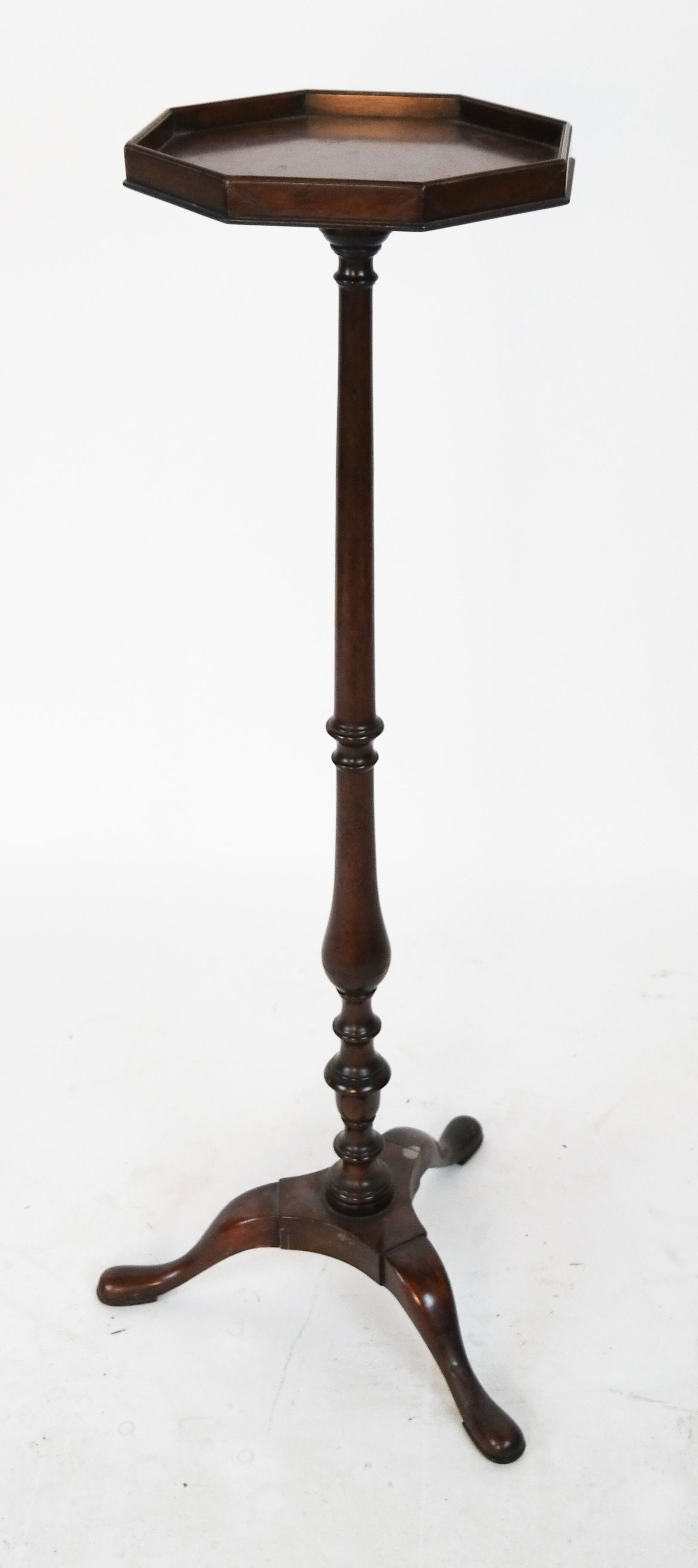 Kittinger Restoration, Williamsburg Stand (1 of 7)