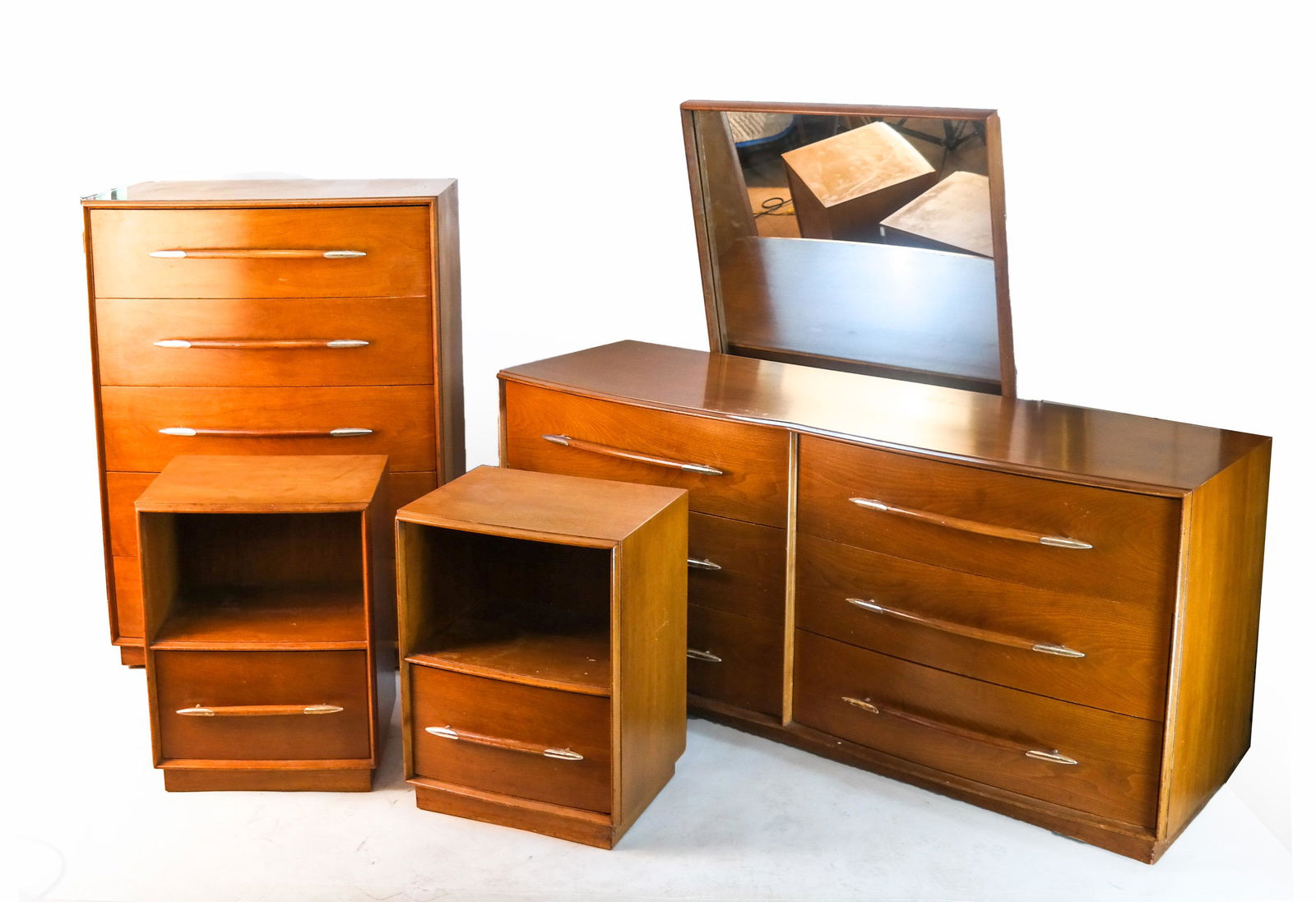 T.H. Robsjohn Gibbings: Bedroom Set (1 of 15)