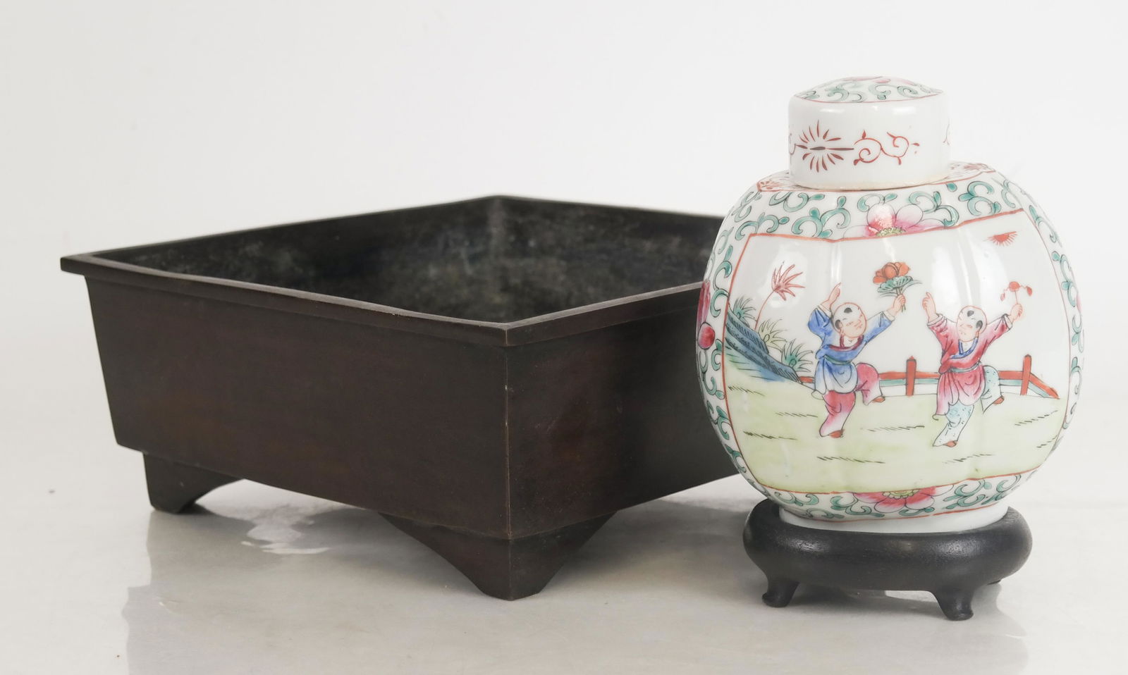 Chinese Covered Ginger Jar & Bronze Planter (1 of 12)