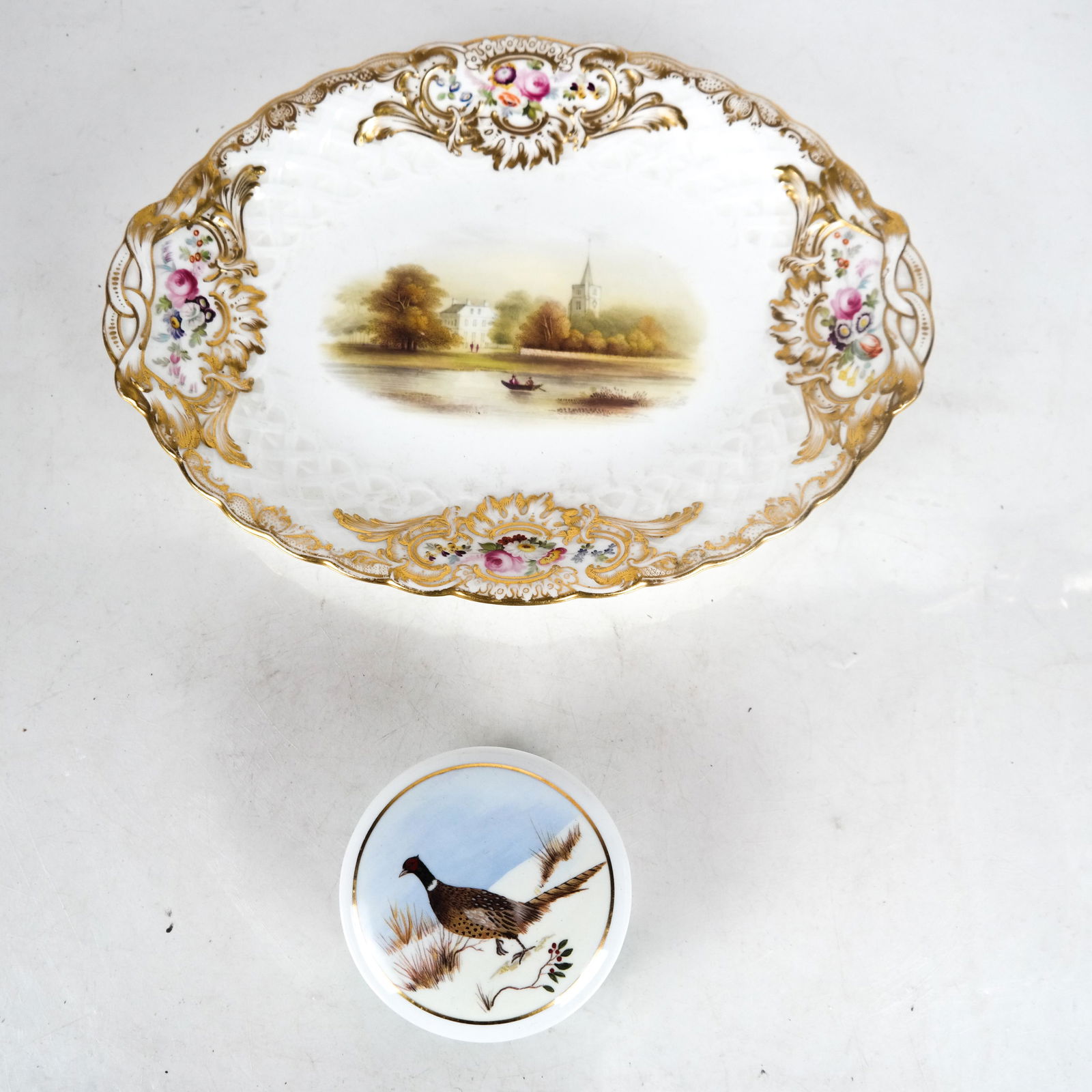 Porcelain Box, & A Charger (1 of 8)